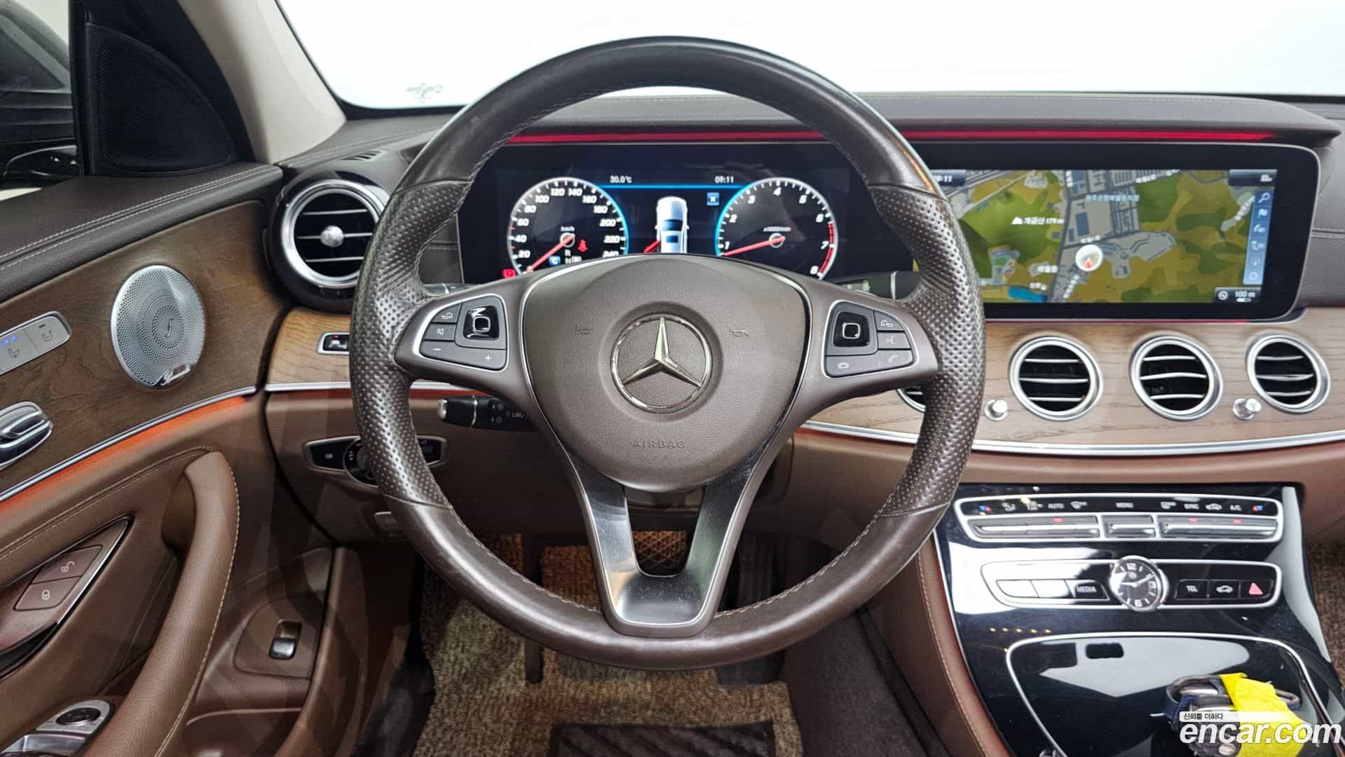 E-Class Mercedes-Benz 2018.5-OPTION-017