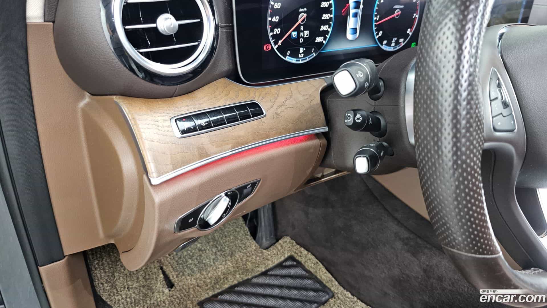 E-Class Mercedes-Benz 2018.5-OPTION-024
