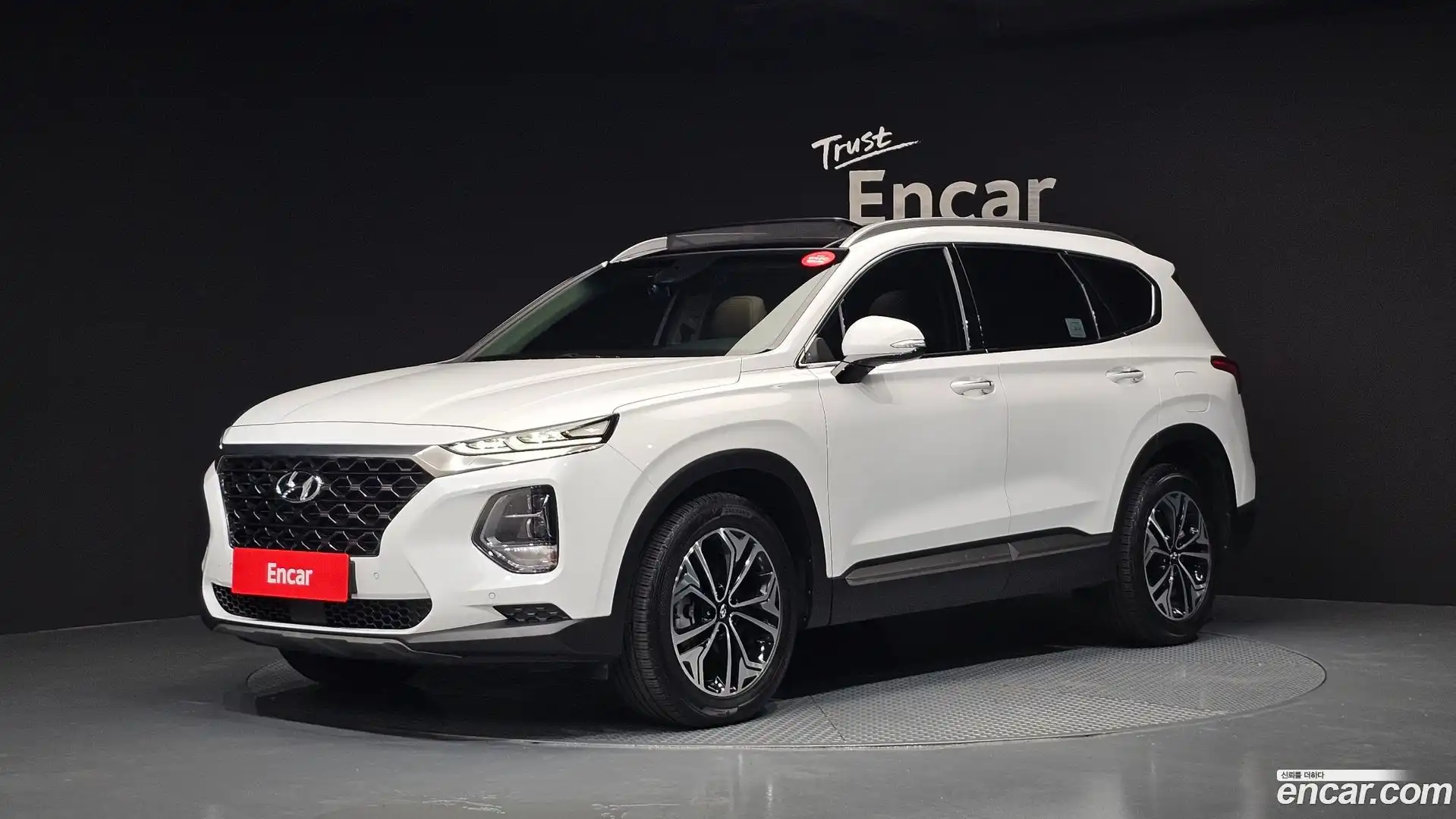 Santafe Hyundai 2018.8-OUTER-001