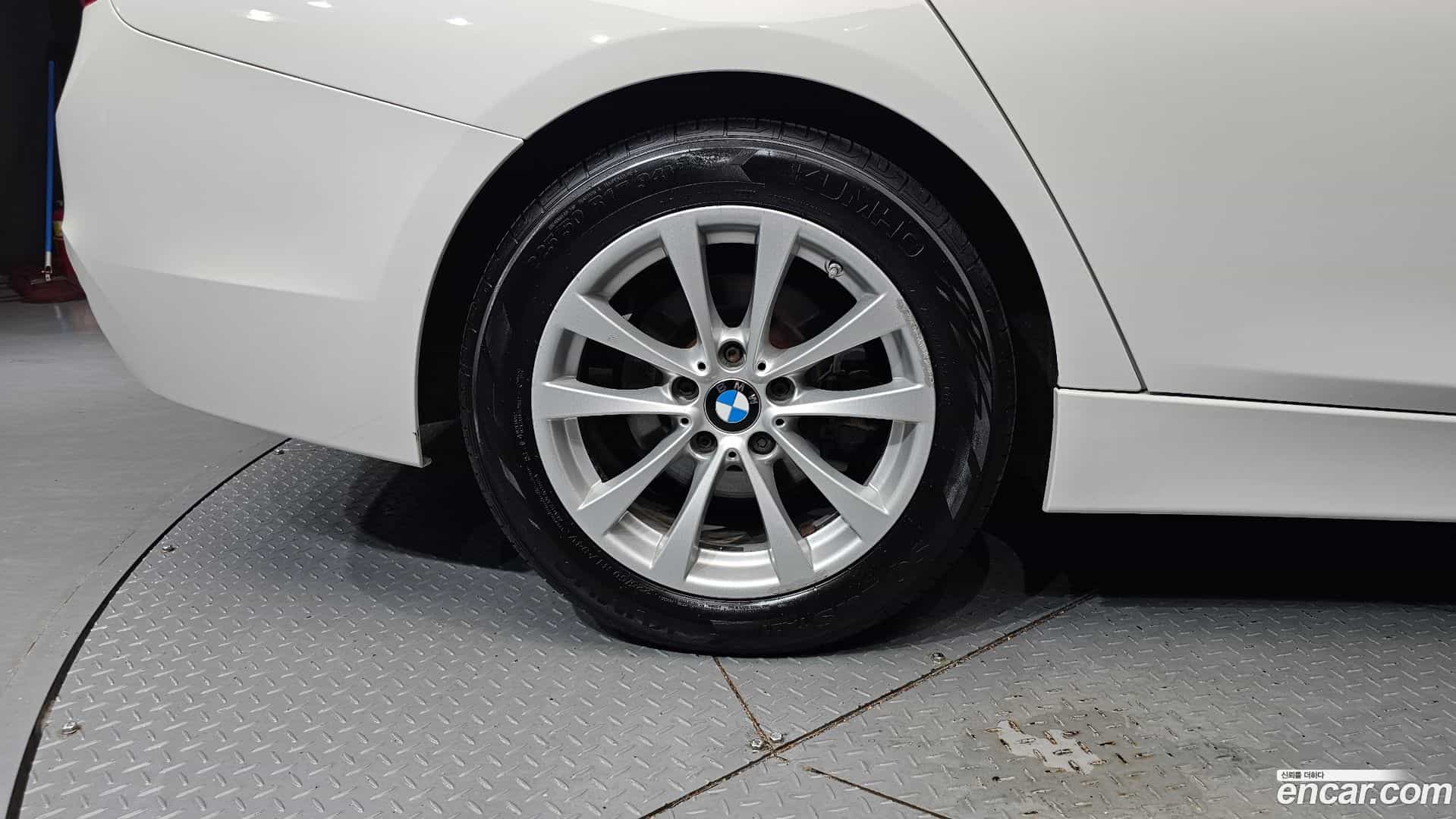 3-Series BMW 2017.0-OUTER-005