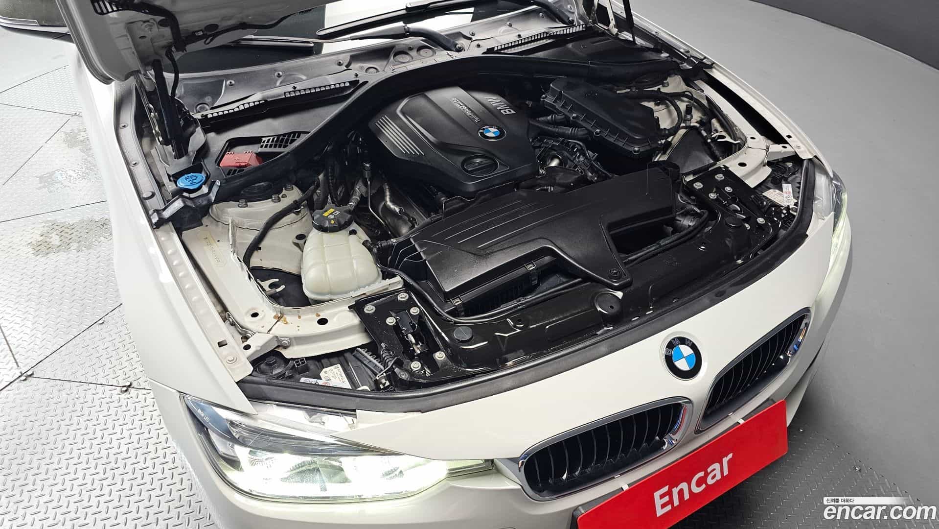 3-Series BMW 2017.0-OUTER-006