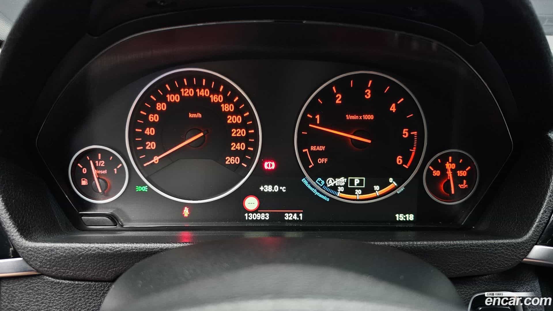 3-Series BMW 2017.0-INNER-008