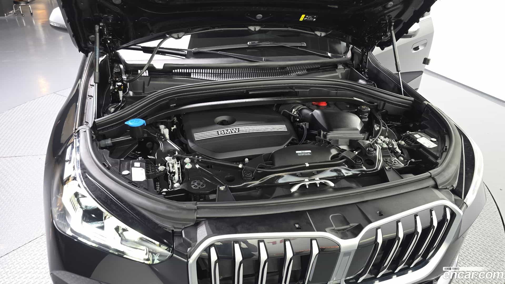 X1 BMW 2023.10-OUTER-006