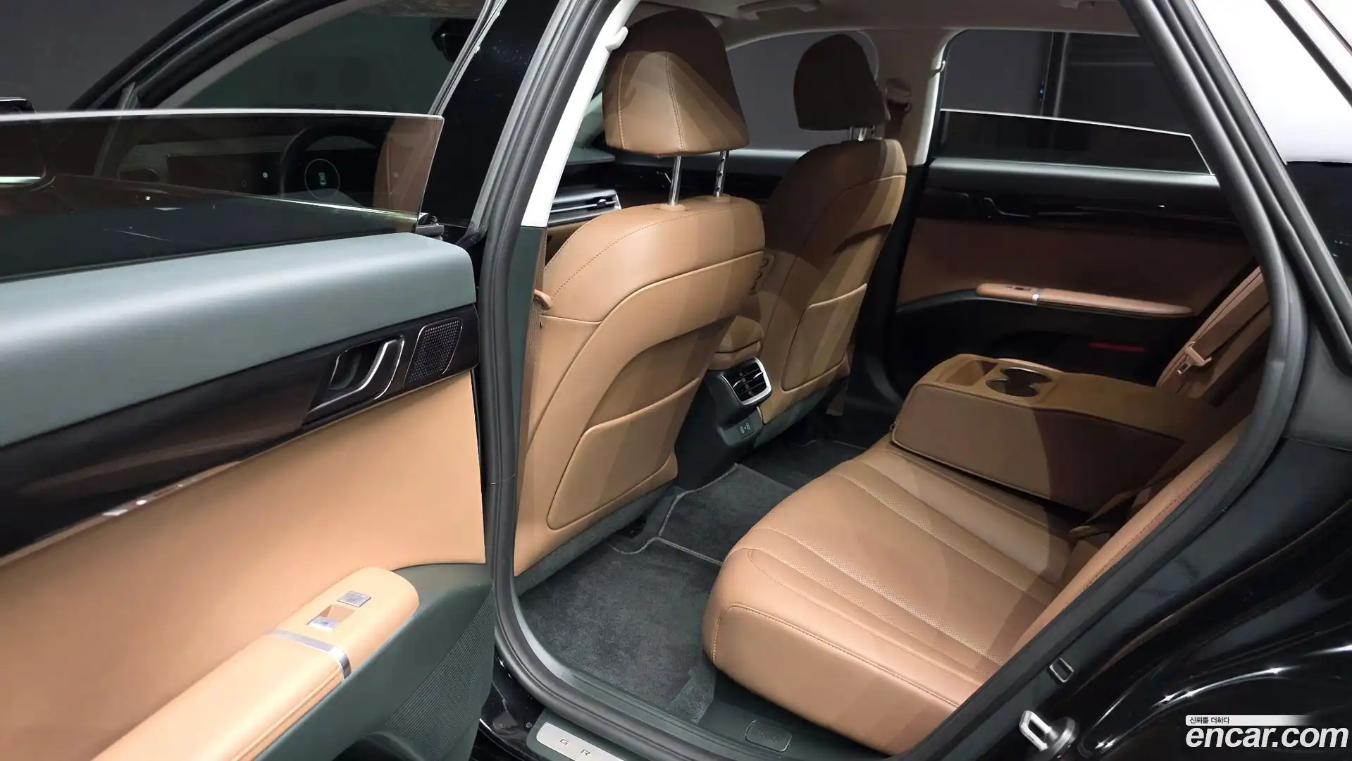 Grandeur Hyundai 2023.6-OPTION-016