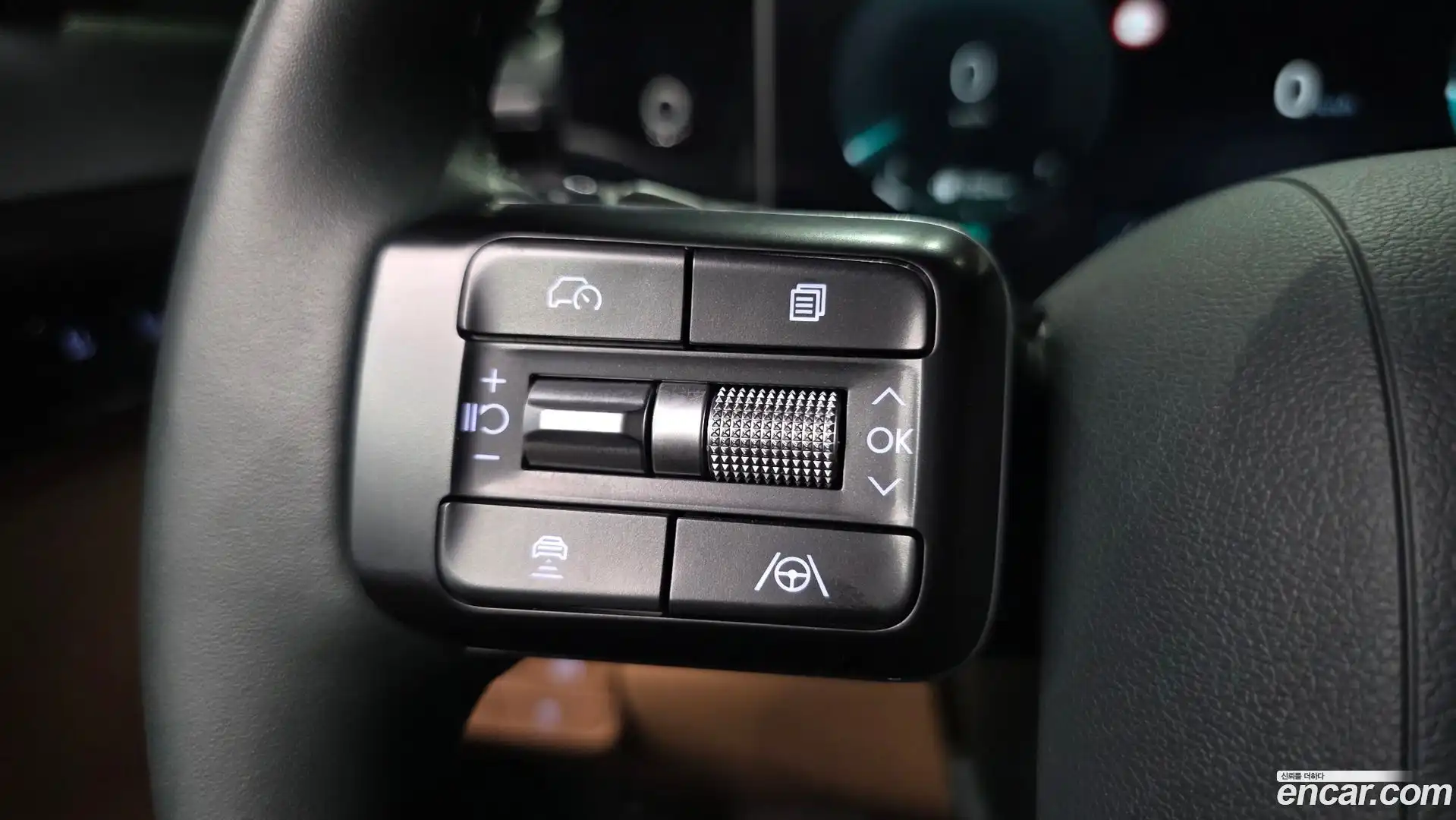 Grandeur Hyundai 2023.6-OPTION-023