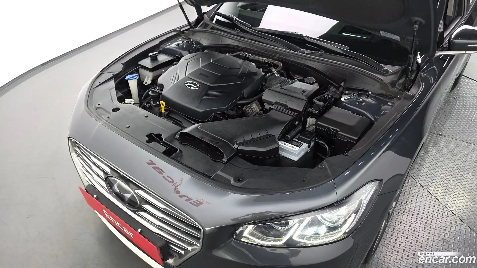 Grandeur Hyundai 2017.9-OUTER-006