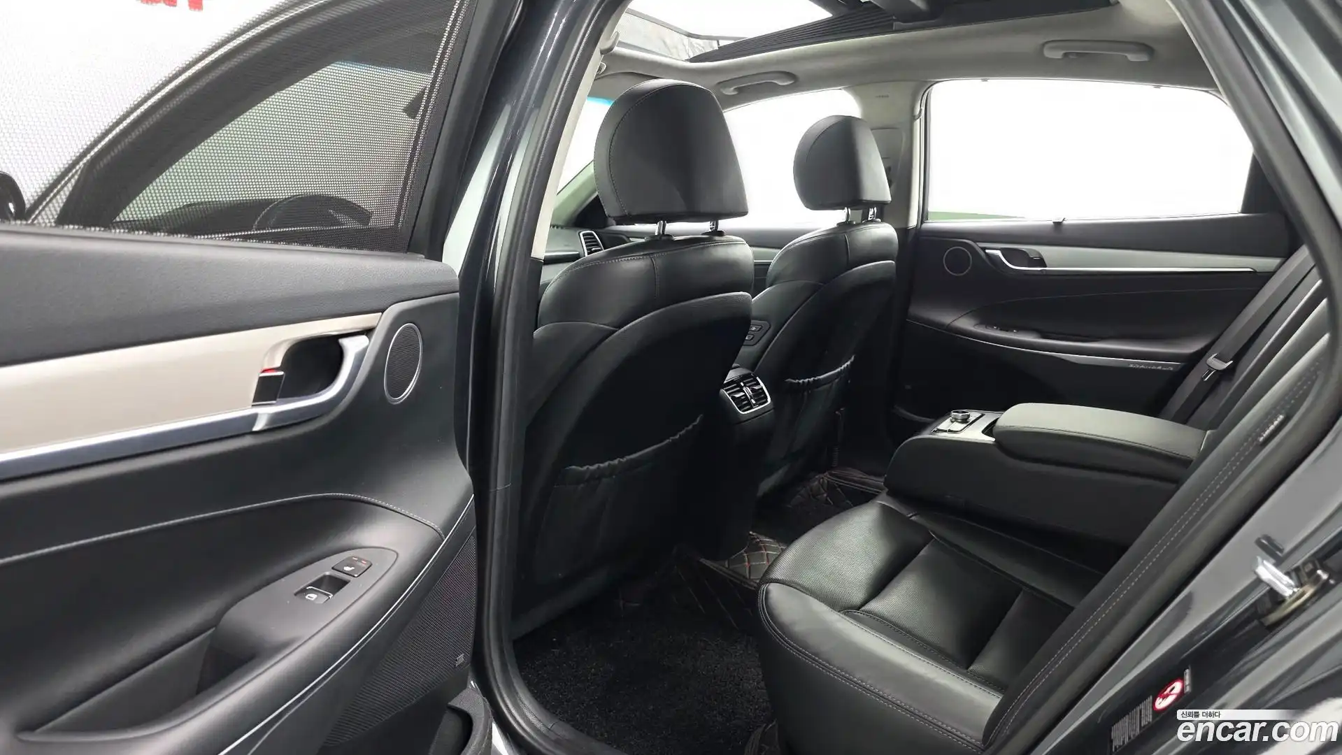Grandeur Hyundai 2017.9-OPTION-015