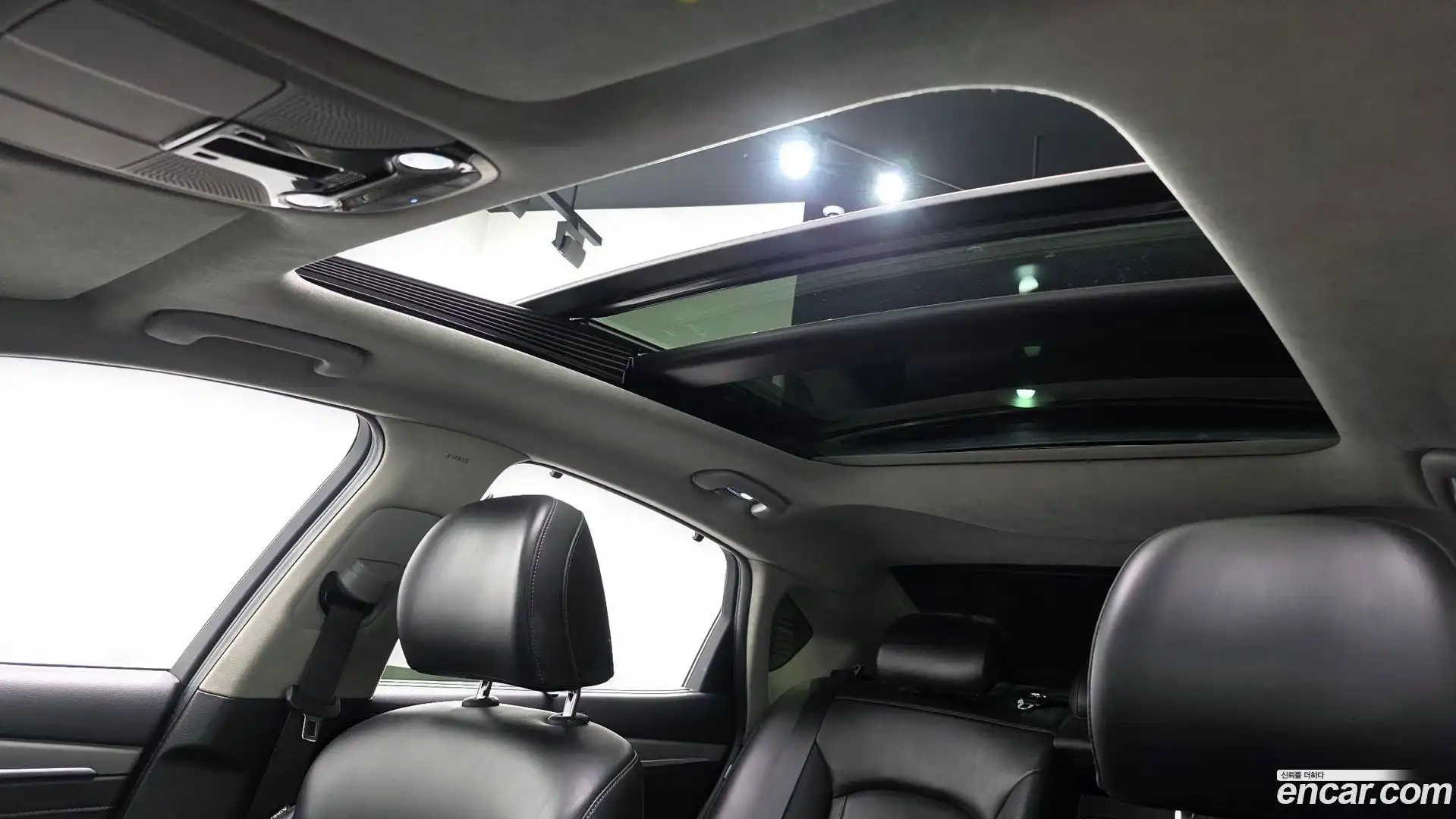 Grandeur Hyundai 2017.9-OPTION-023