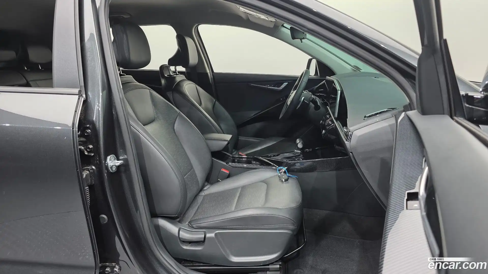 Niro Kia 2022.2-INNER-010