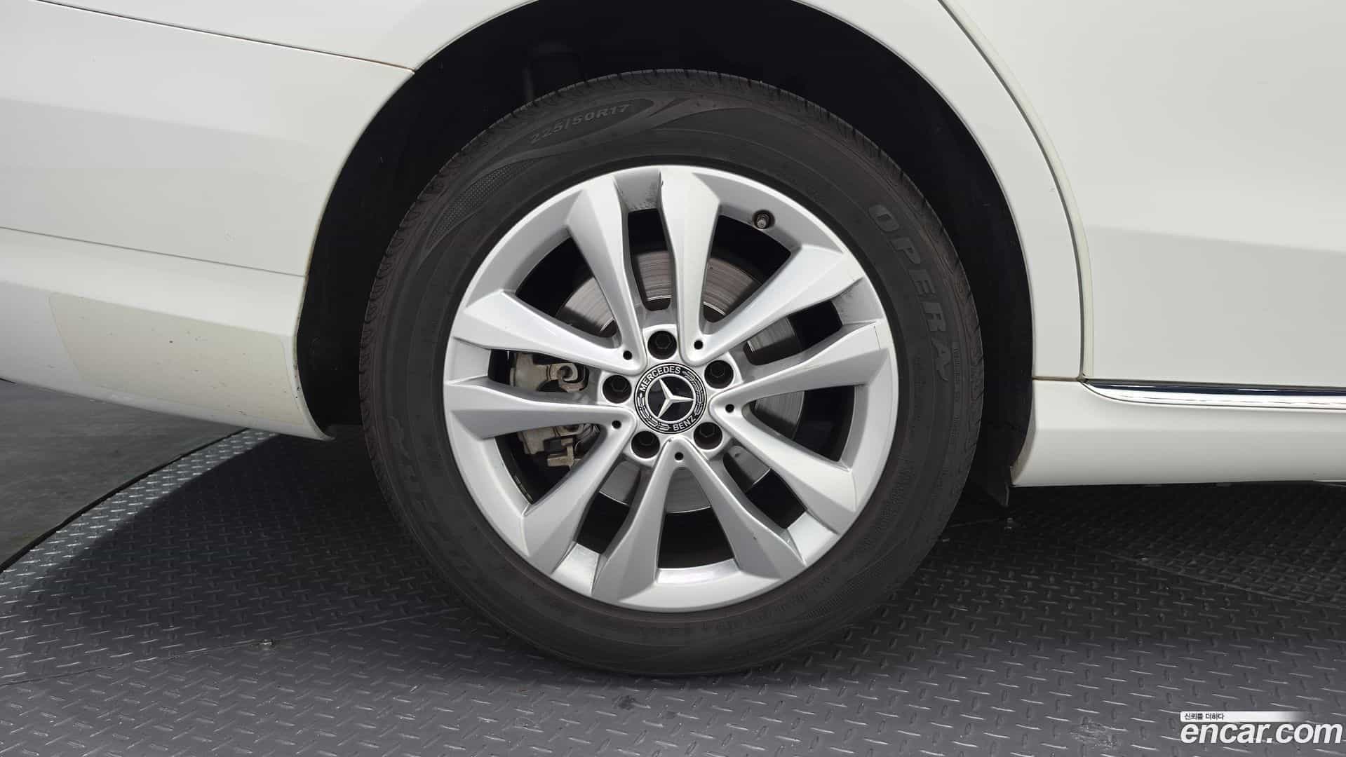C-Class Mercedes-Benz 2020.4-OUTER-005