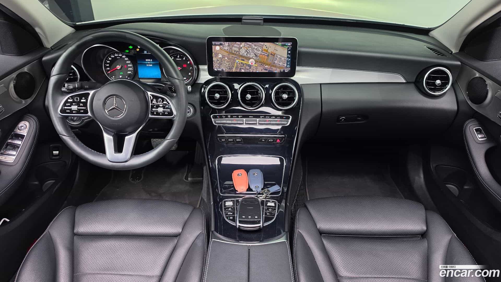 C-Class Mercedes-Benz 2020.4-INNER-007
