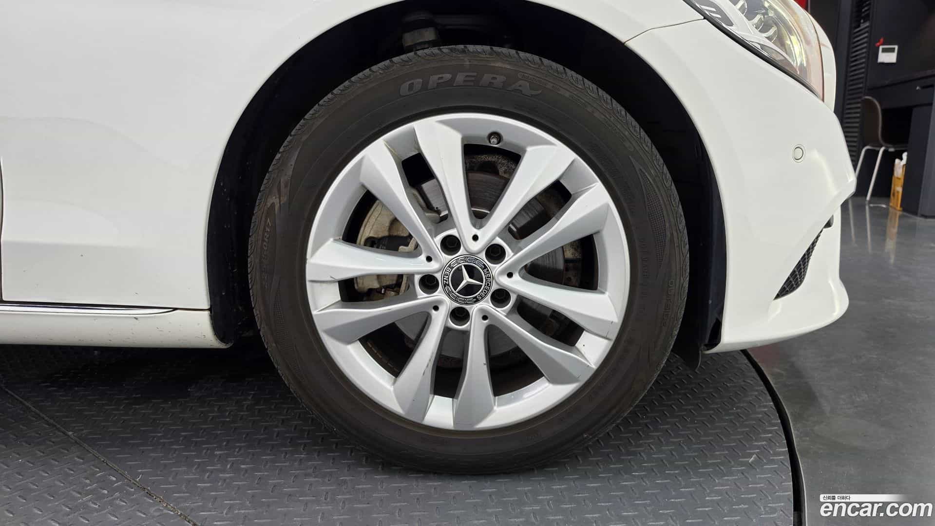 C-Class Mercedes-Benz 2020.4-OUTER-031