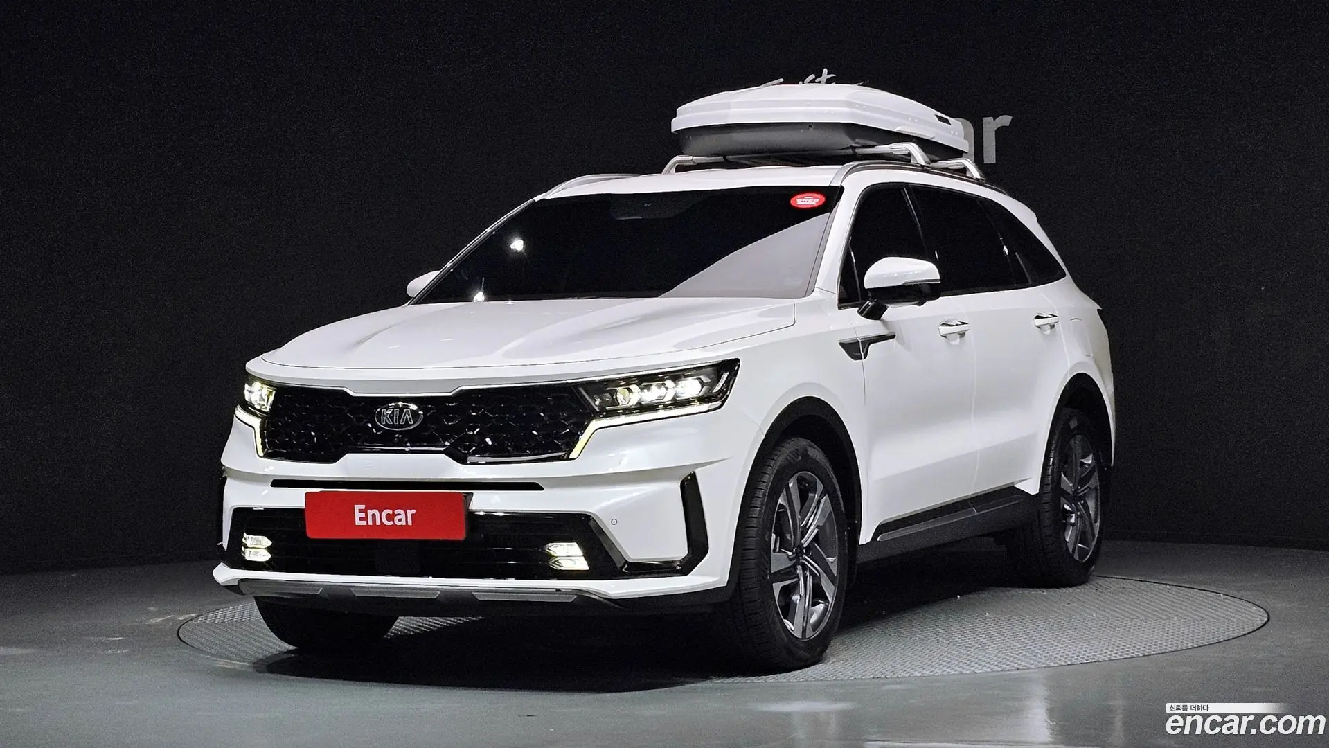 Main__Slider__Photo:Sorento Kia 2020.3-0