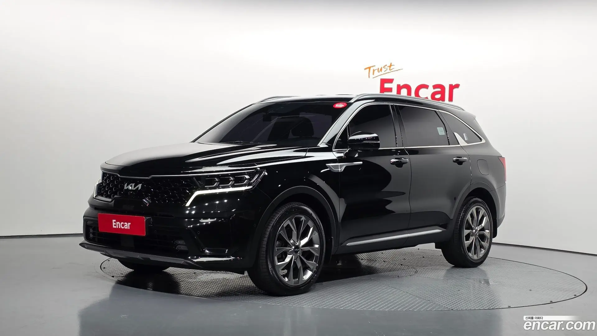 Main__Slider__Photo:Sorento Kia 2021.6-0