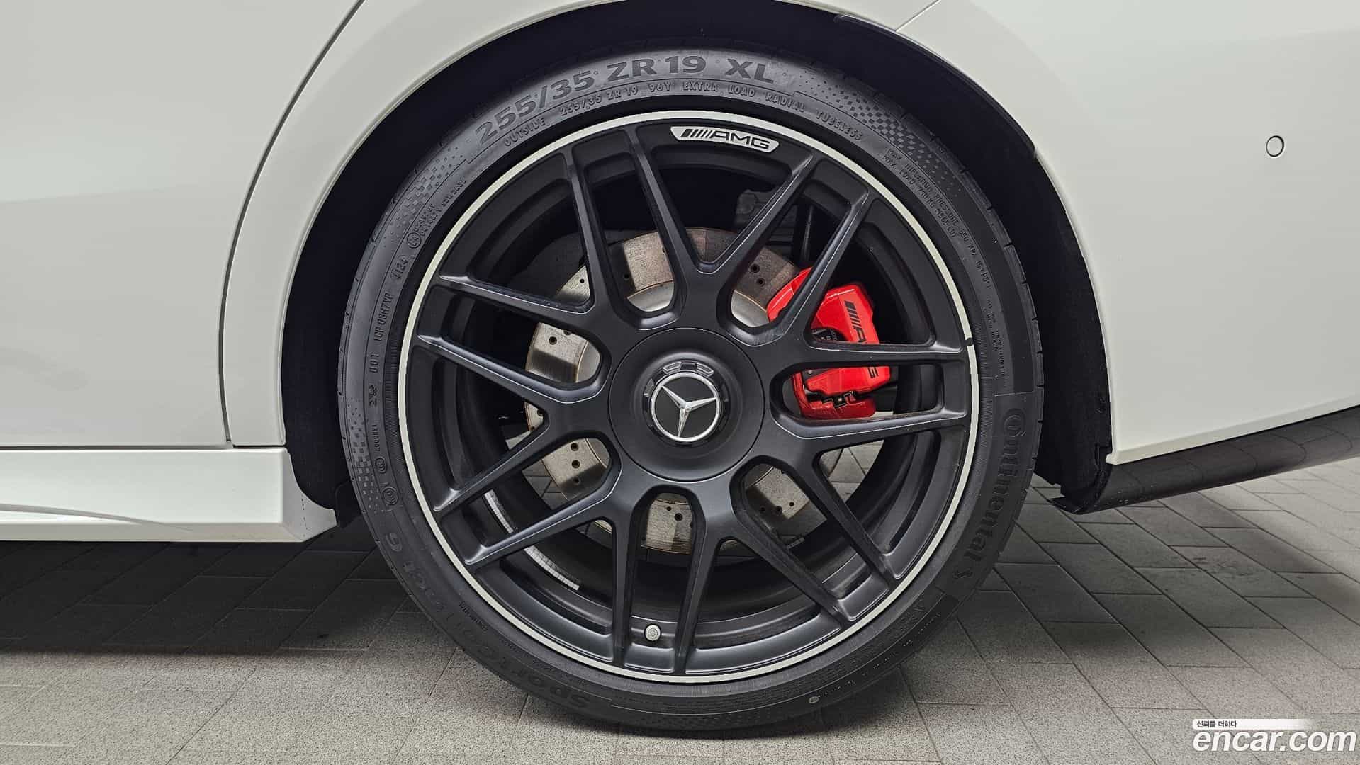 CLA-Class Mercedes-Benz 2025.8-OUTER-031
