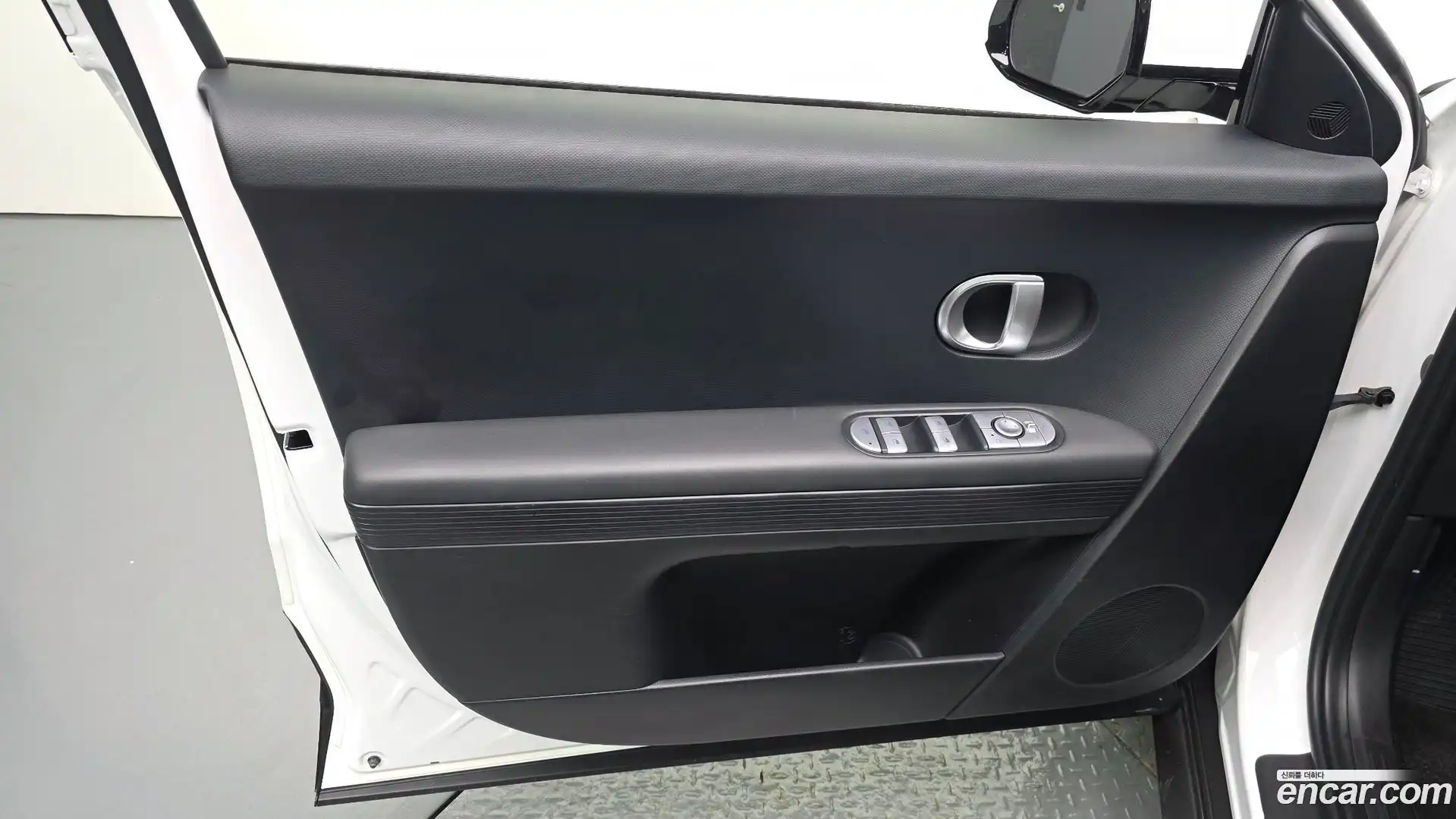 Ioniq5 Hyundai 2022.5-INNER-034