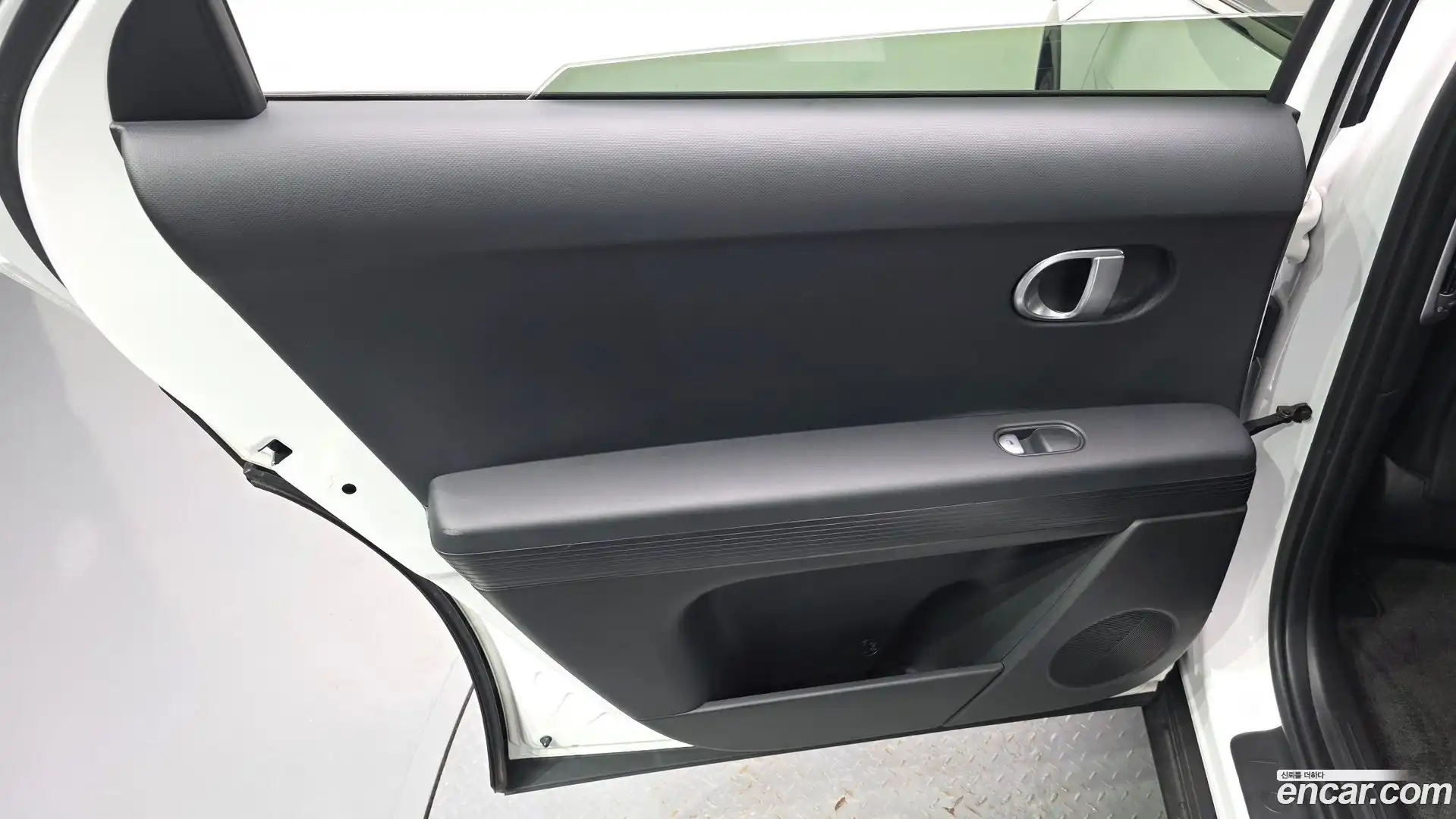 Ioniq5 Hyundai 2022.5-INNER-035