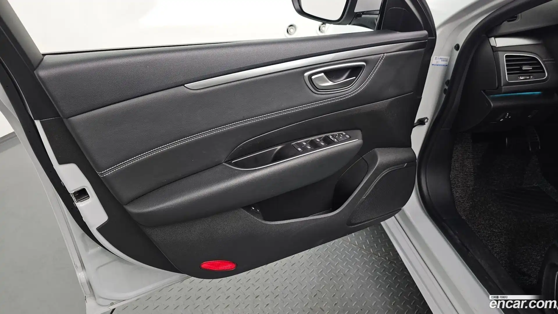 SM6 Renault Korea 2023.5-INNER-034