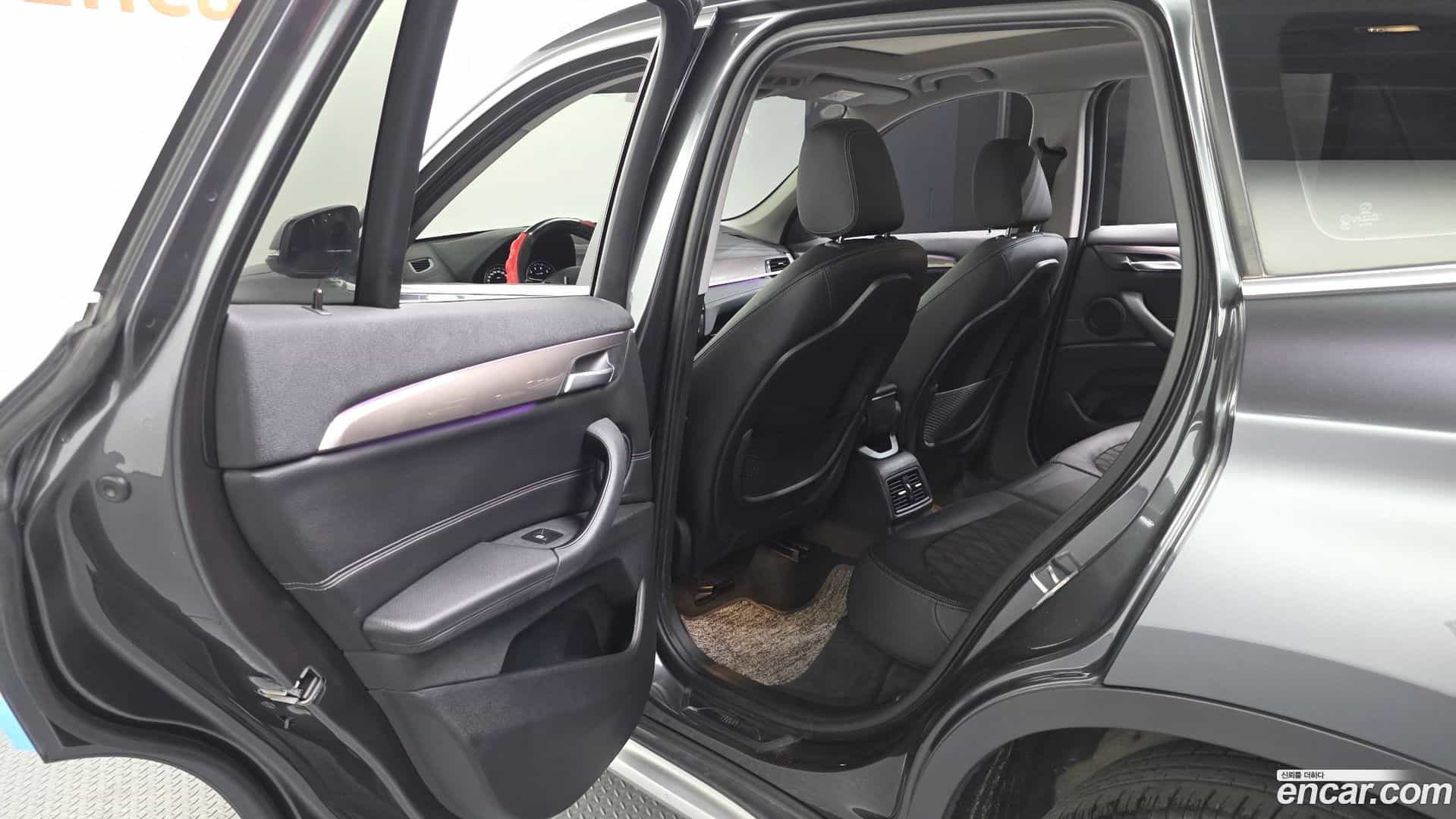 X1 BMW 2021.1-INNER-036