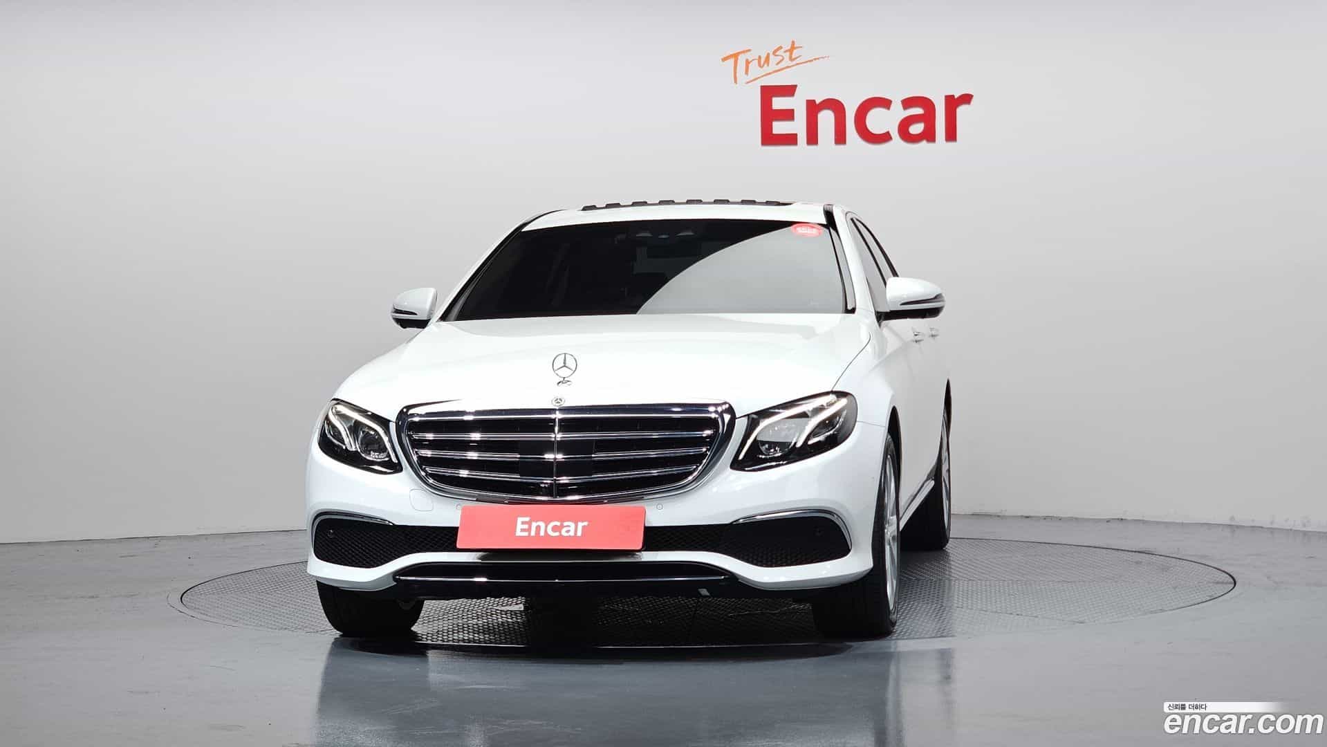 E-Class Mercedes-Benz 2020.1-OUTER-003