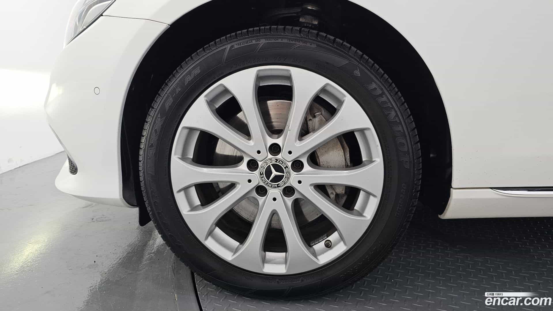E-Class Mercedes-Benz 2020.1-OUTER-005