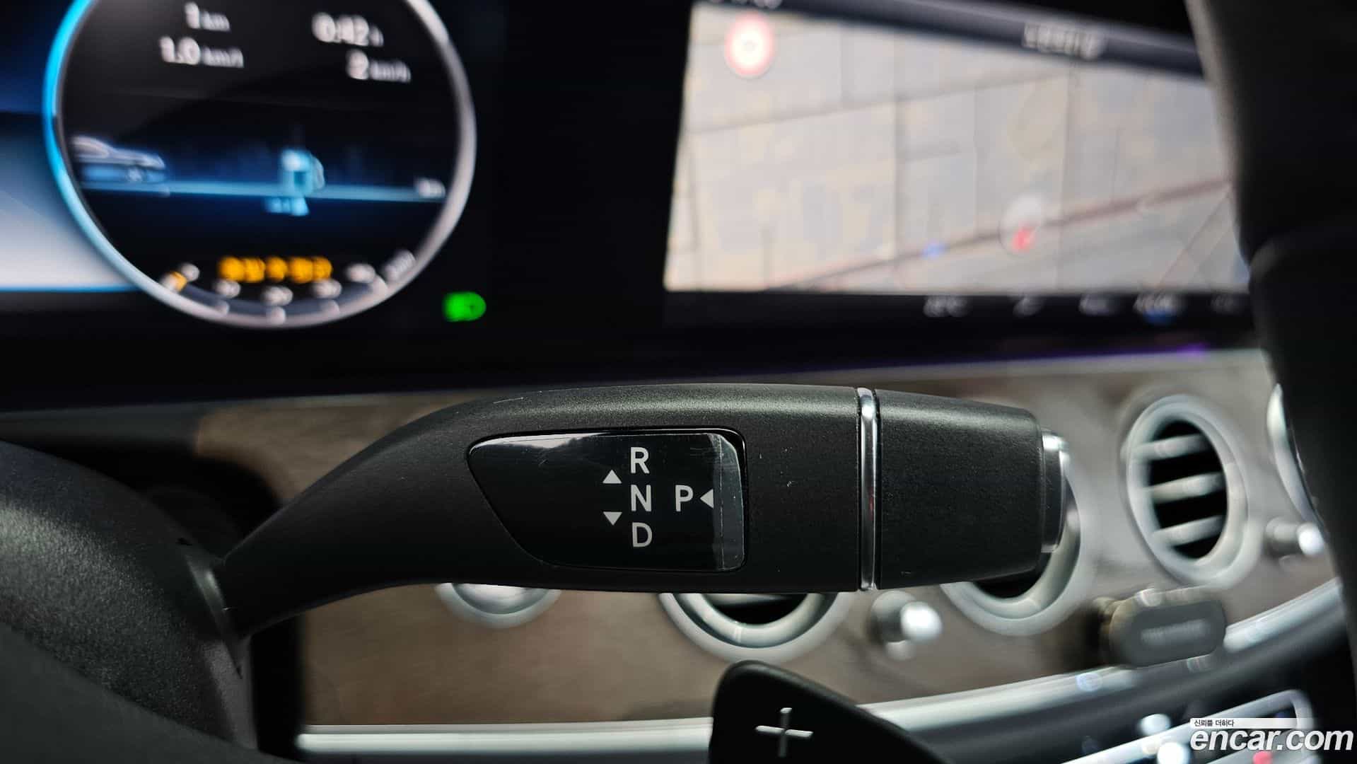 E-Class Mercedes-Benz 2020.1-INNER-009
