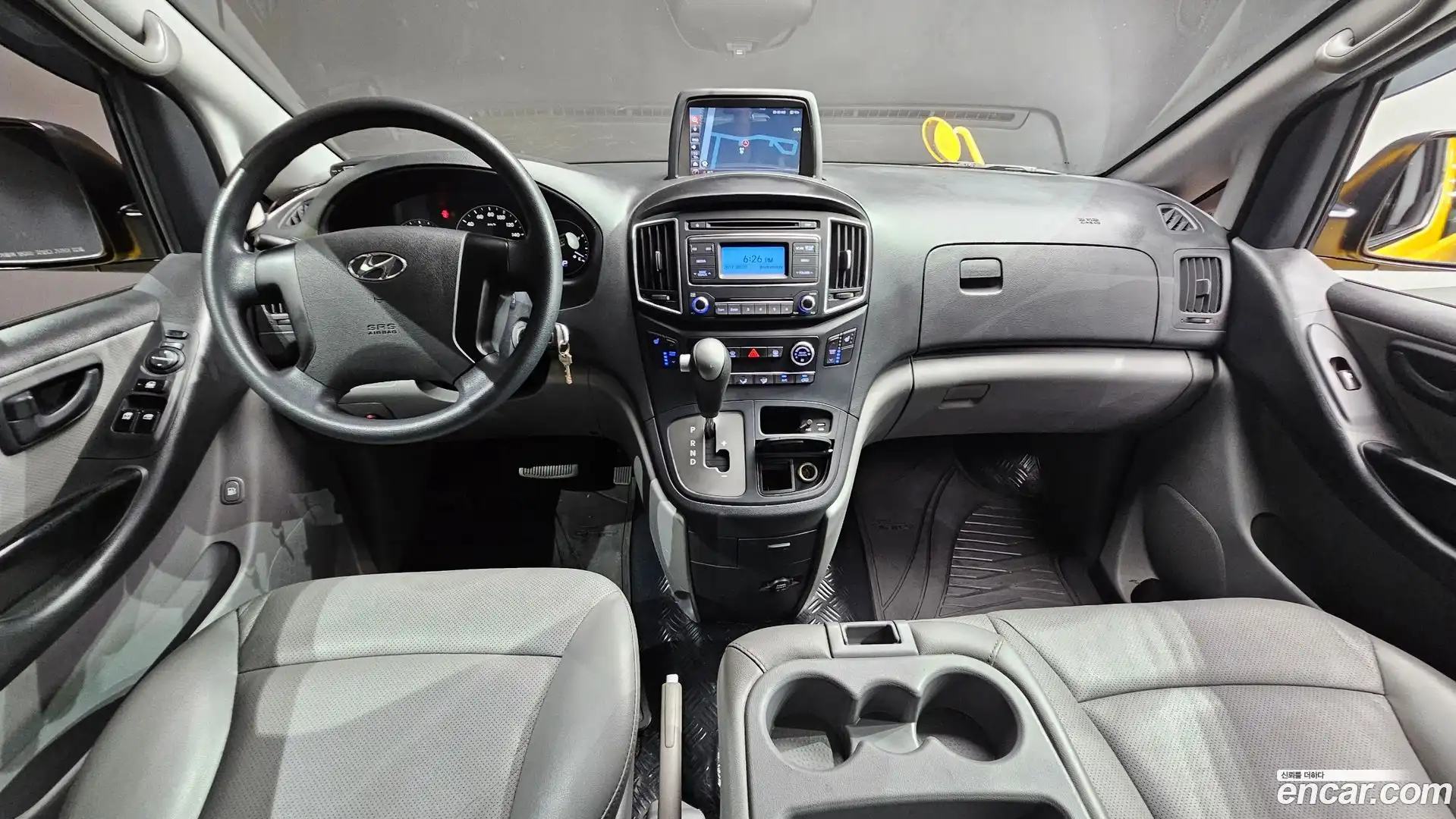 Starex Hyundai 2018.2-INNER-007