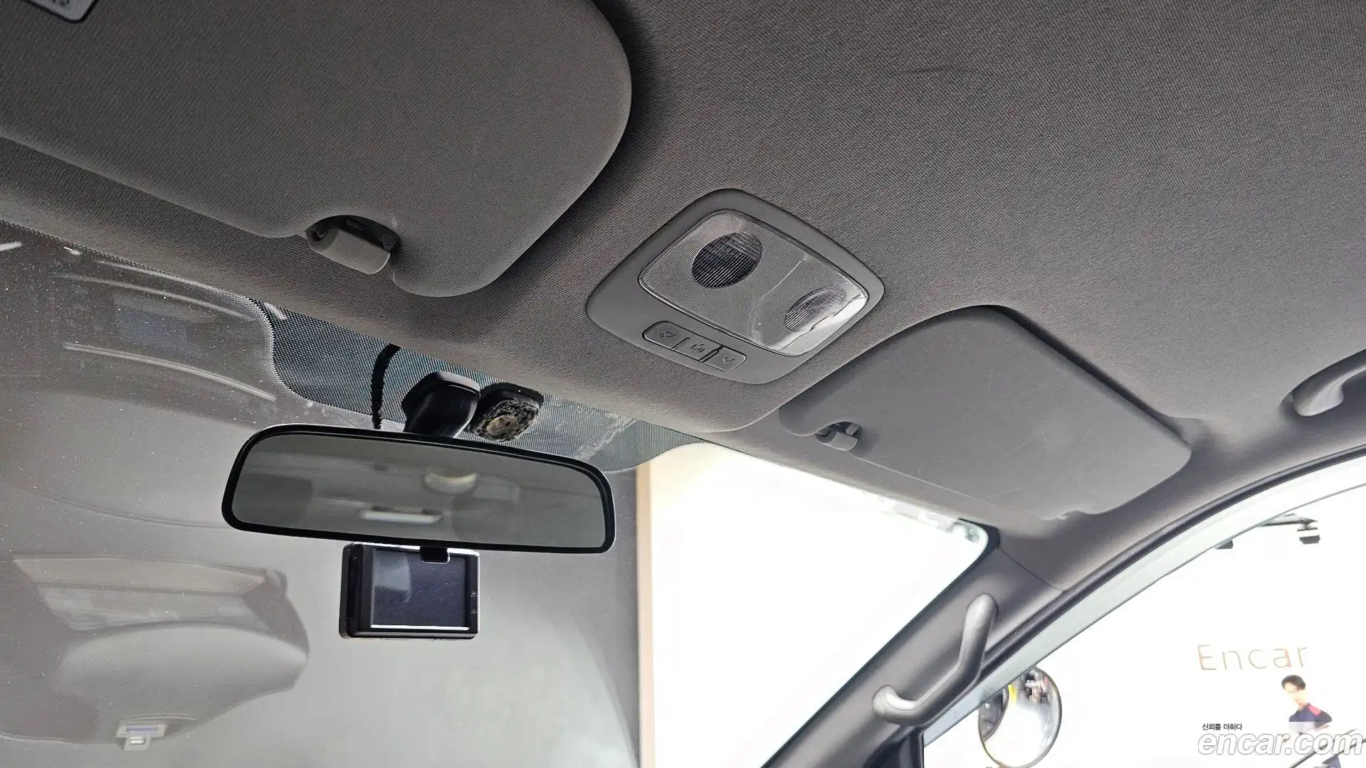 Starex Hyundai 2018.2-OPTION-019