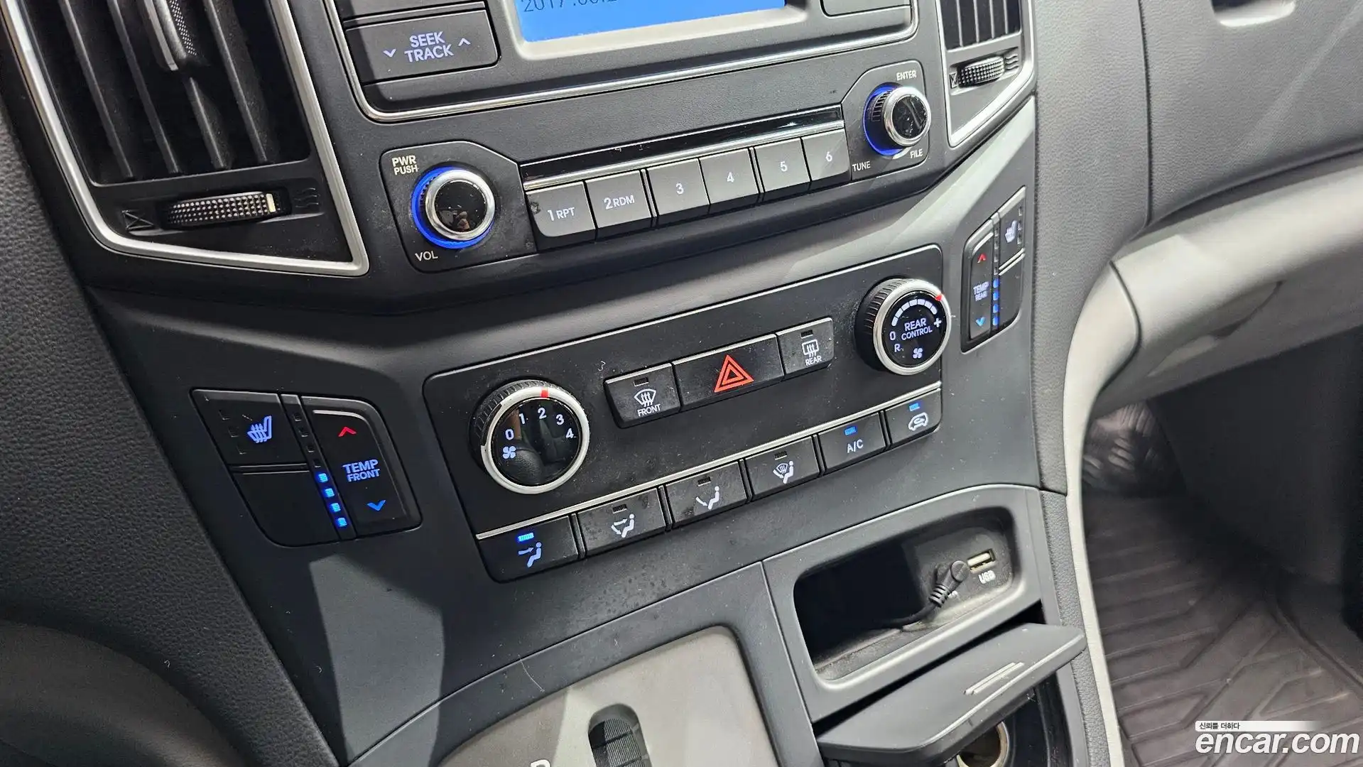 Starex Hyundai 2018.2-OPTION-024