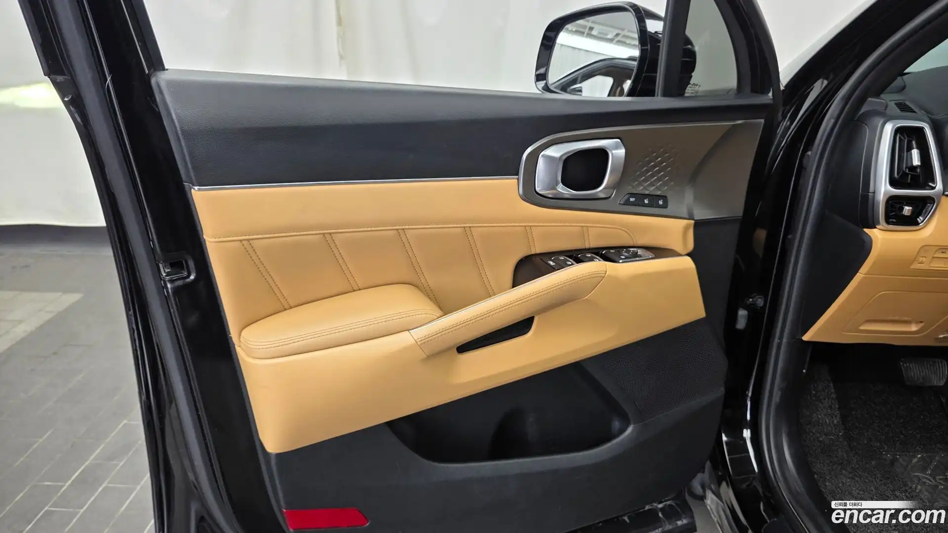 Sorento Kia 2022.5-INNER-034
