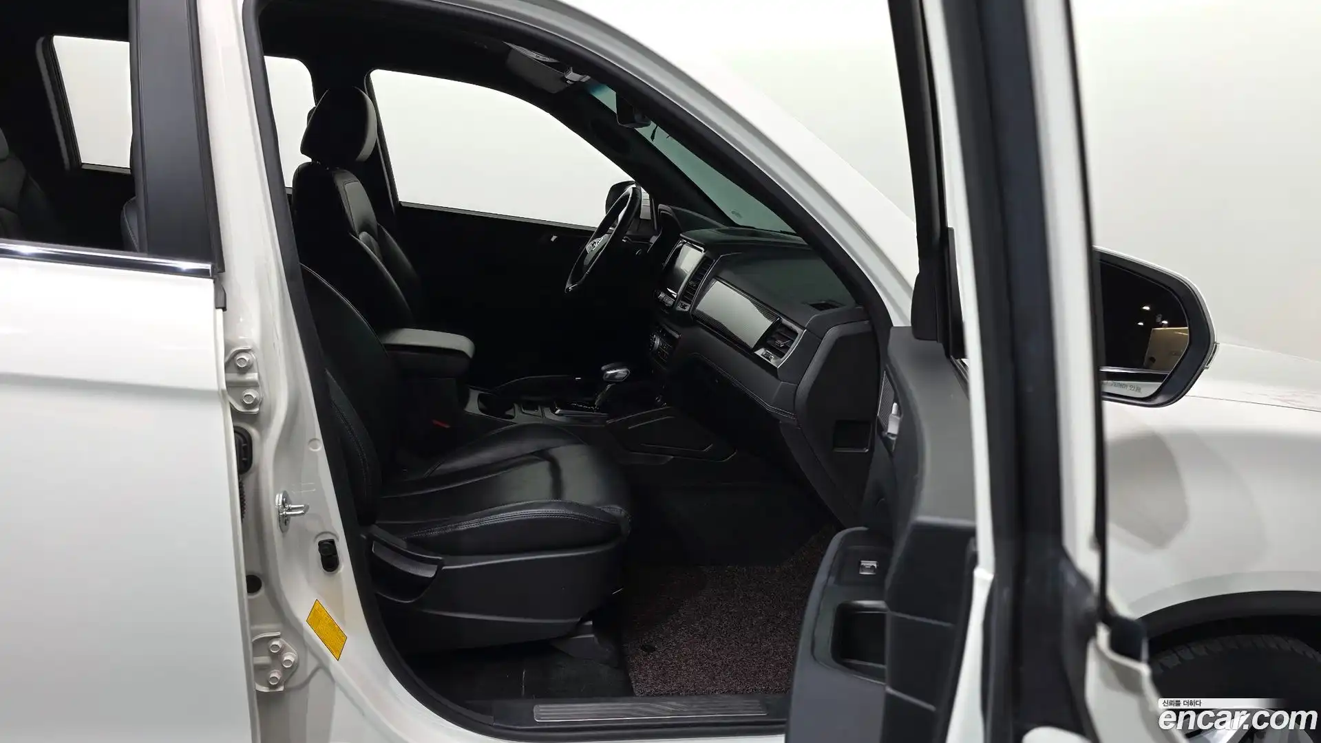 Rexton KG Mobility 2023.4-OPTION-015