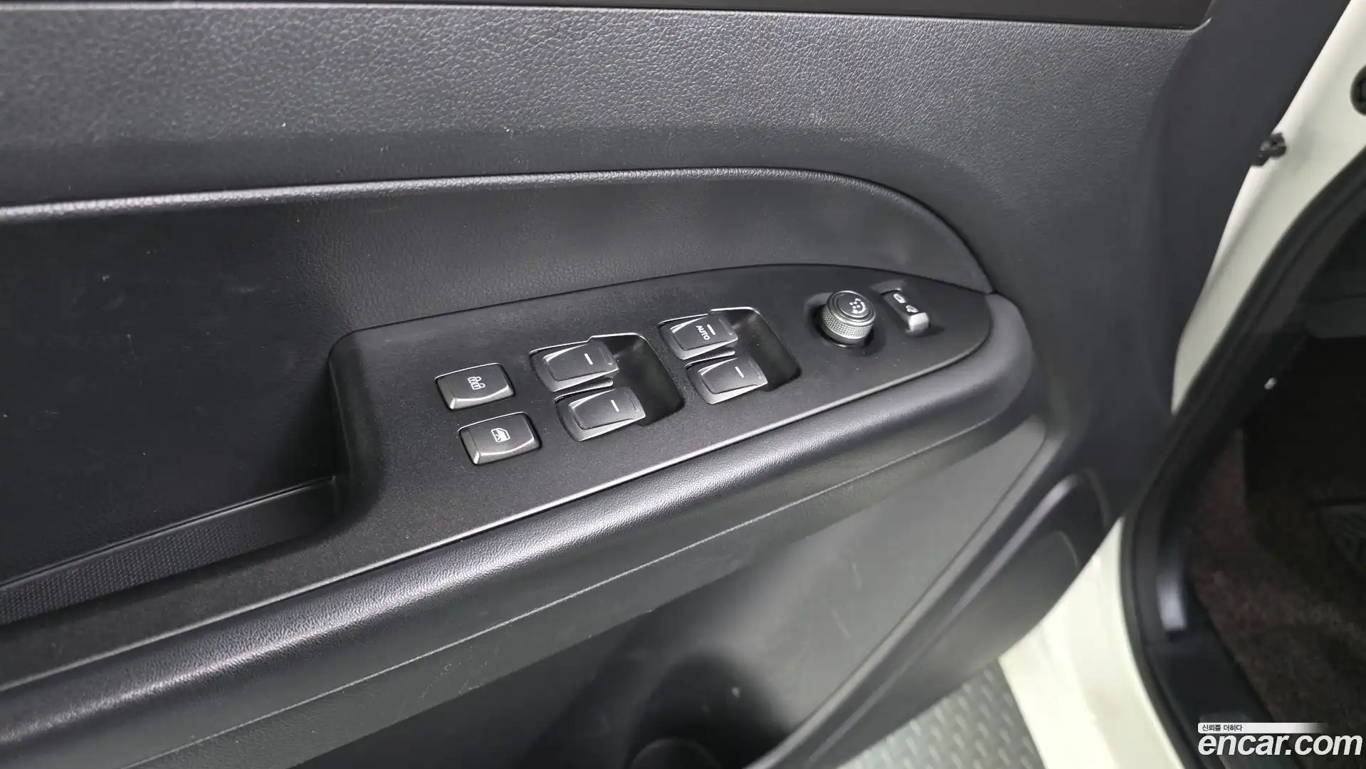 Rexton KG Mobility 2023.4-OPTION-044