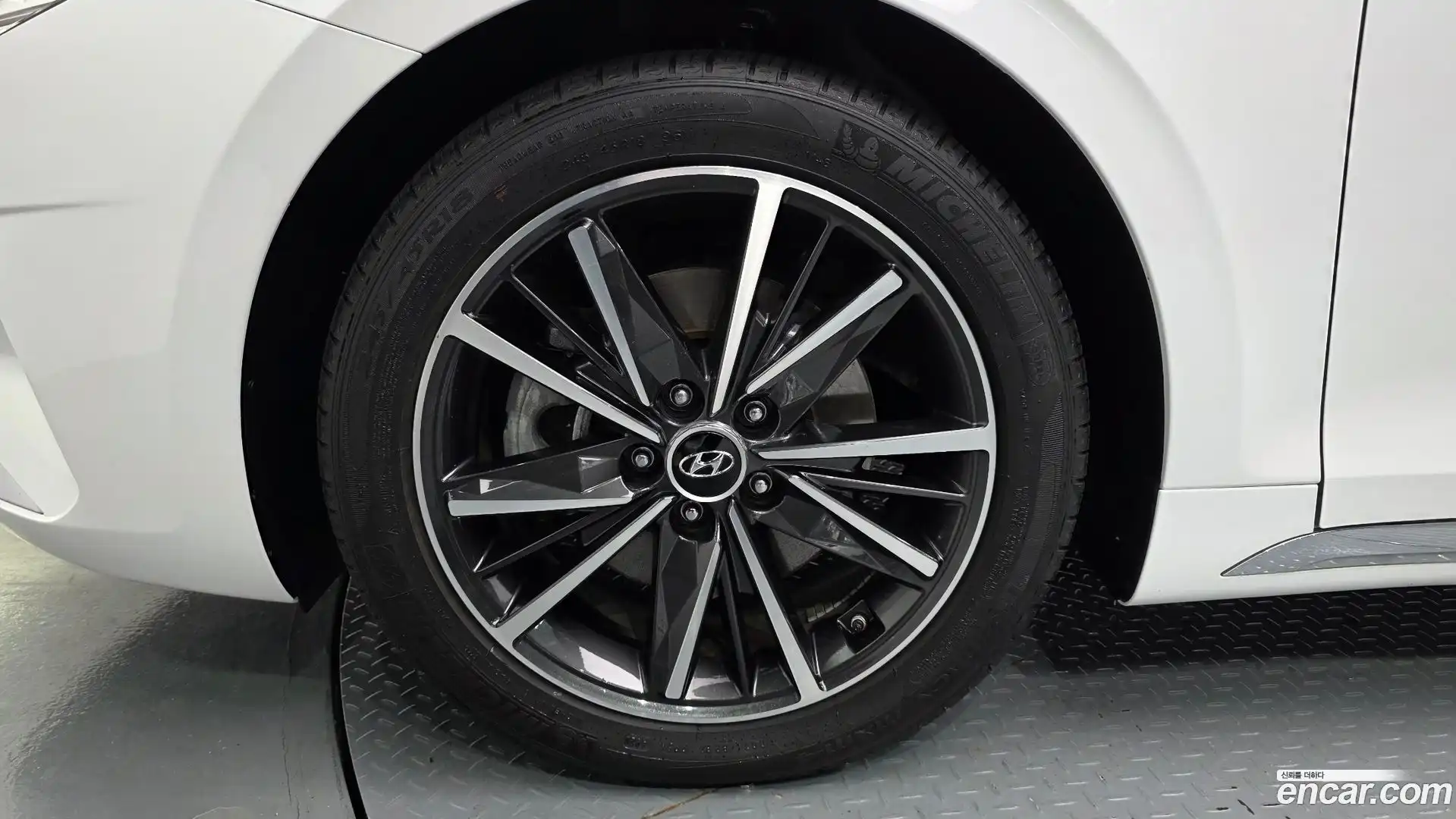Grandeur Hyundai 2021.3-OUTER-005