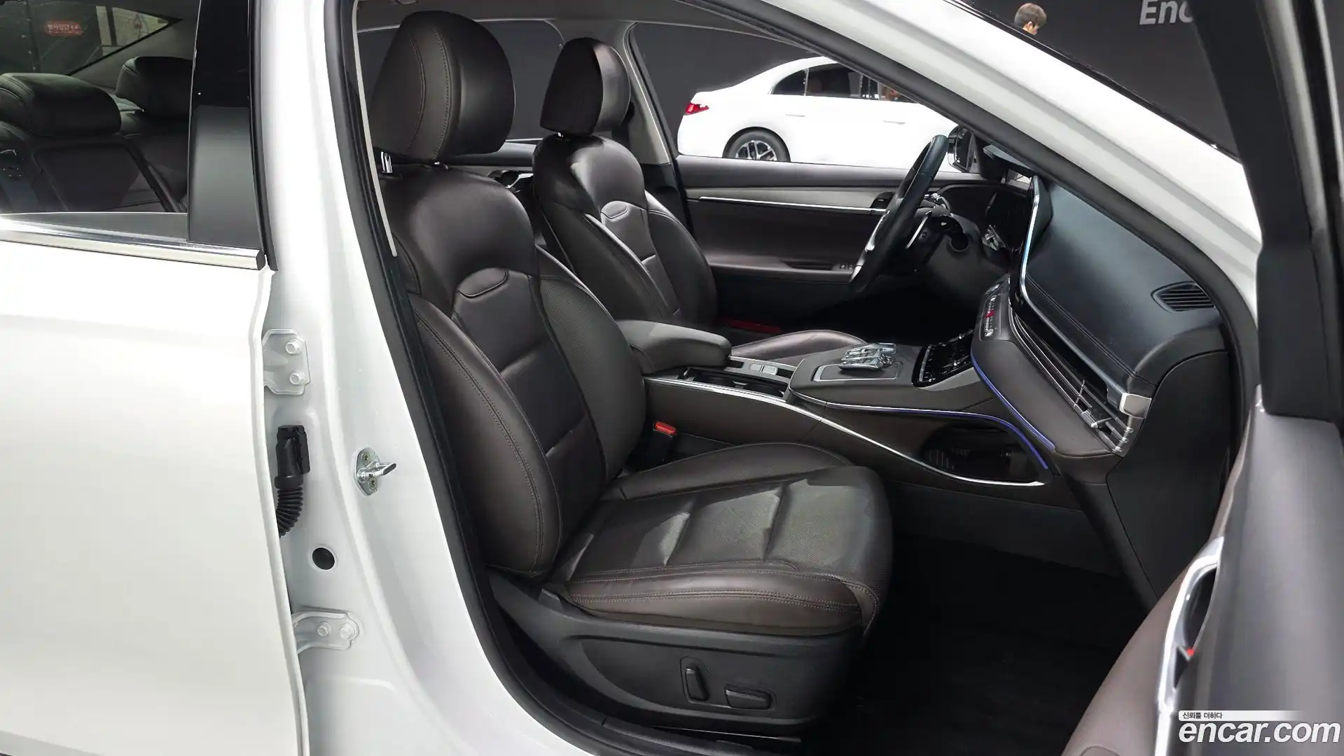 Grandeur Hyundai 2021.3-OPTION-015