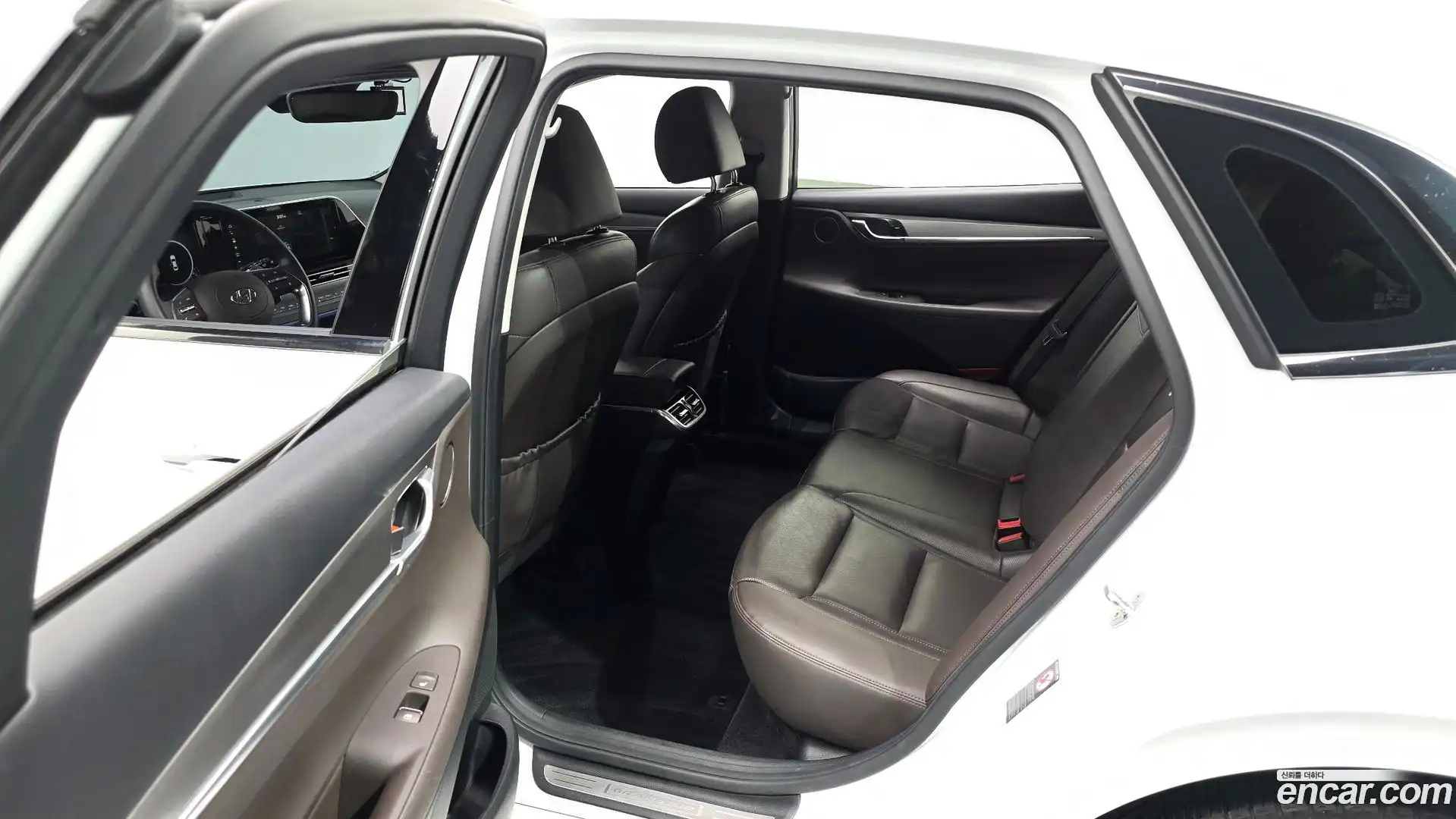 Grandeur Hyundai 2021.3-OPTION-016