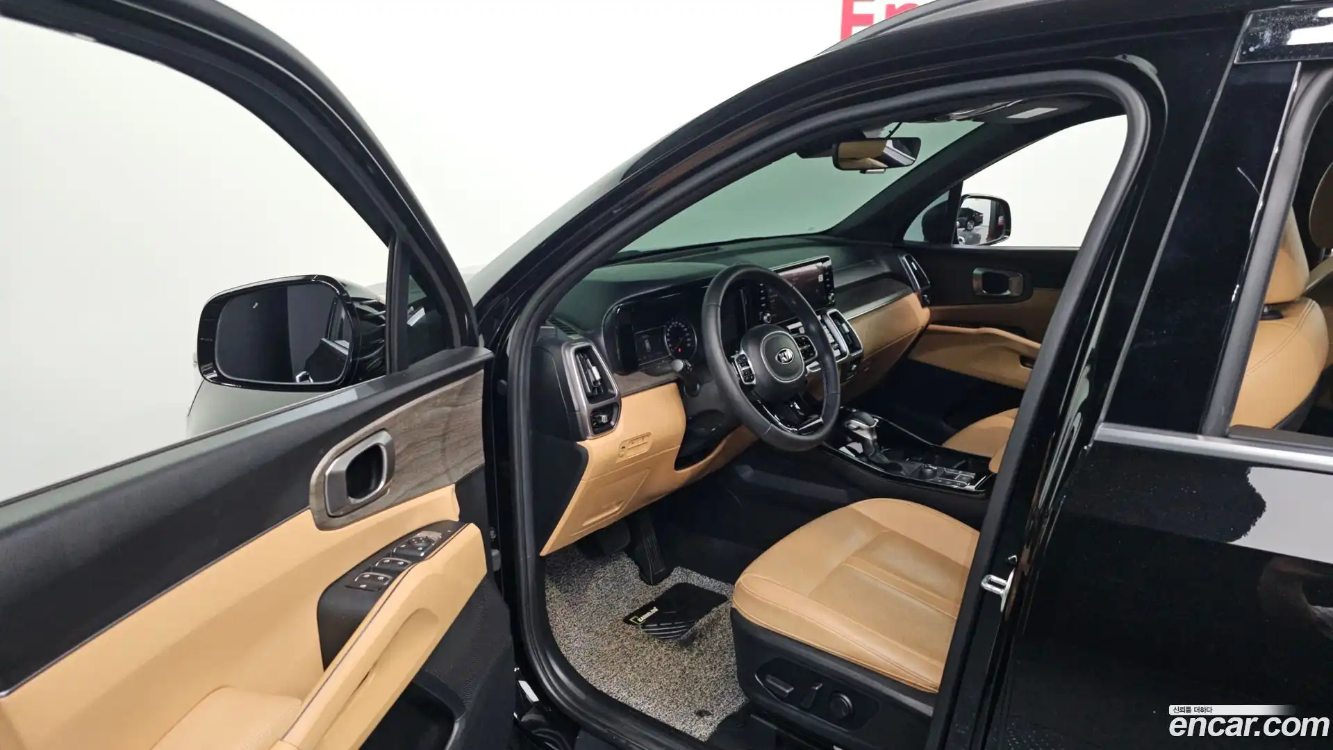 Sorento Kia 2021.2-INNER-010