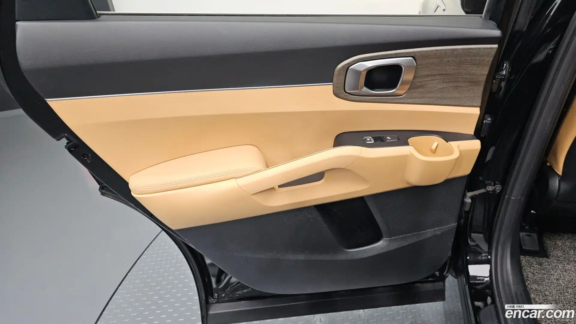 Sorento Kia 2021.2-INNER-035