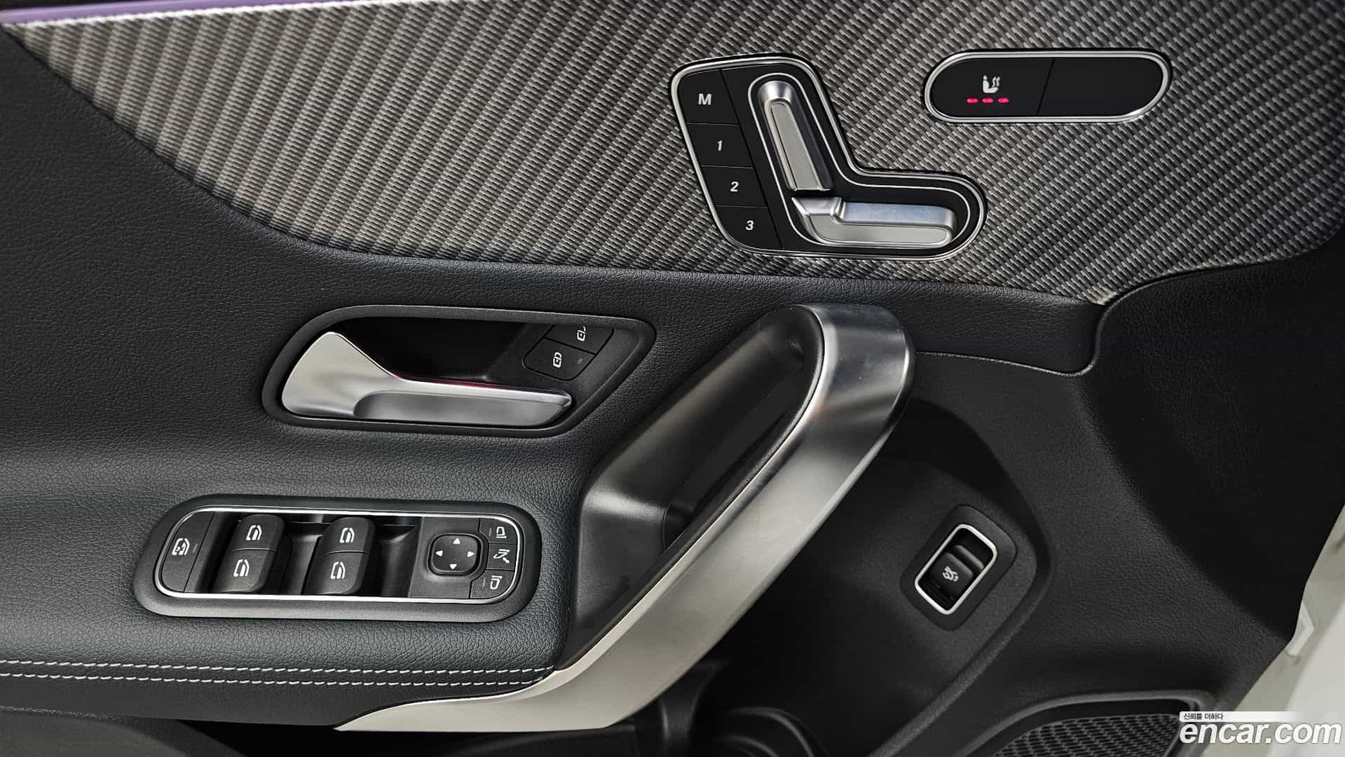 A-Class Mercedes-Benz 2025.6-OPTION-040