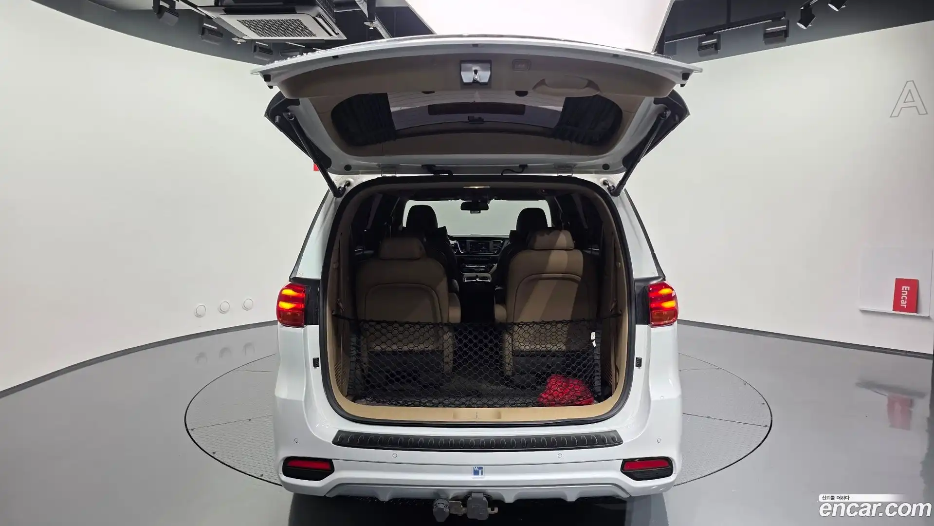 Canival Kia 2019.4-OPTION-048