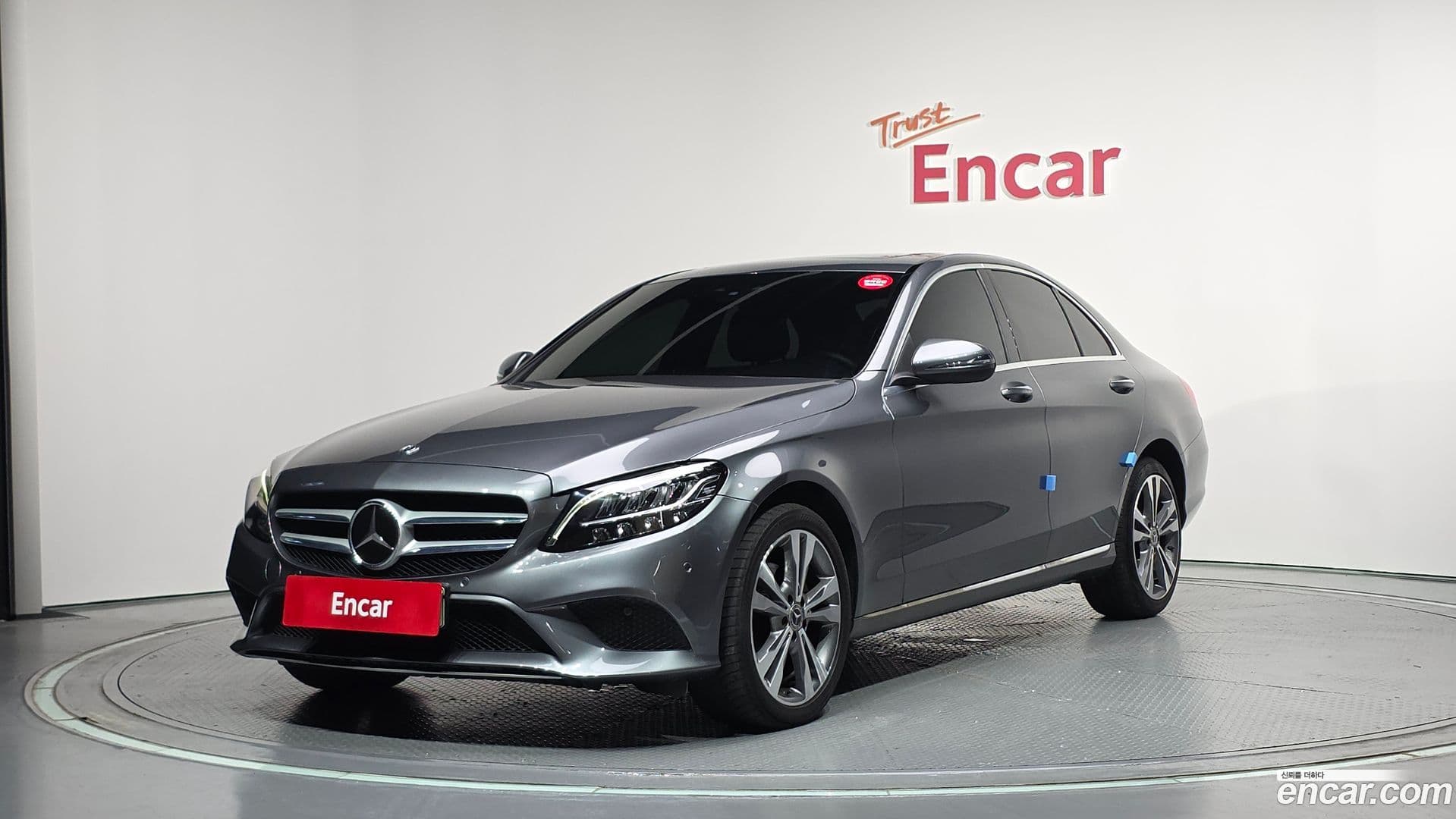 Main__Slider__Photo:C-Class Mercedes-Benz 2021.6-0