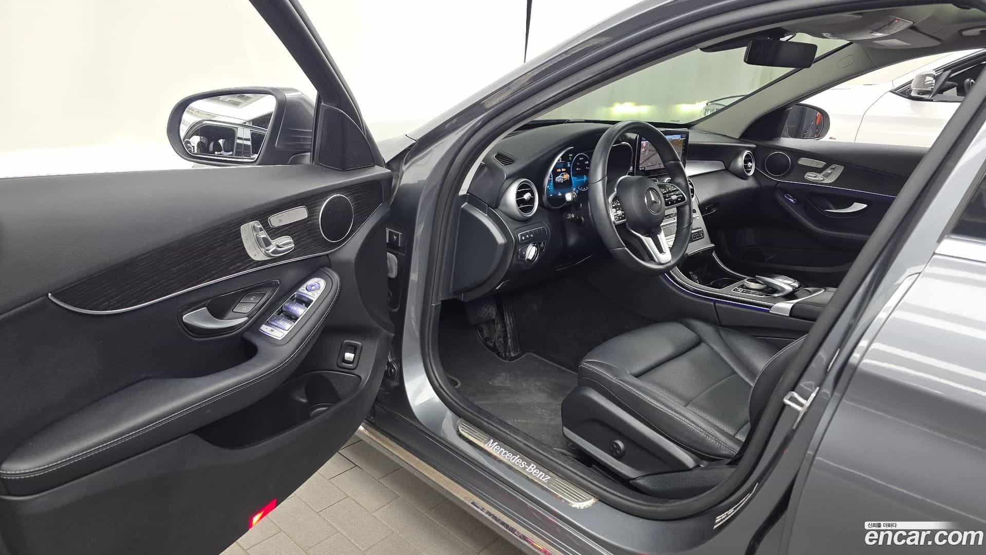 C-Class Mercedes-Benz 2021.6-INNER-010