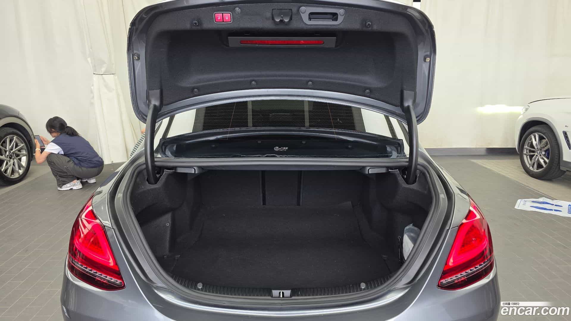 C-Class Mercedes-Benz 2021.6-OPTION-024