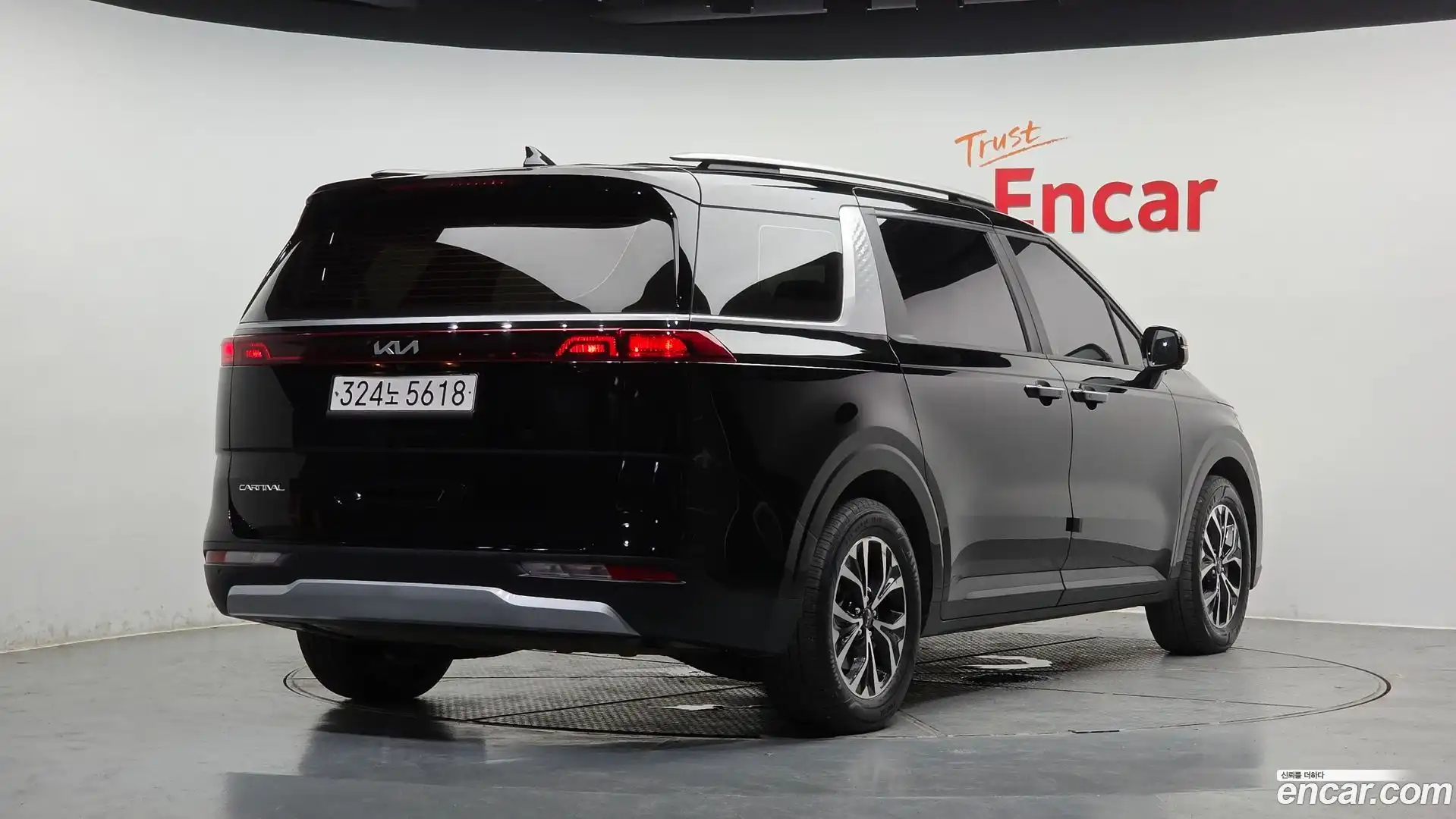 Canival Kia 2023.10-OUTER-002