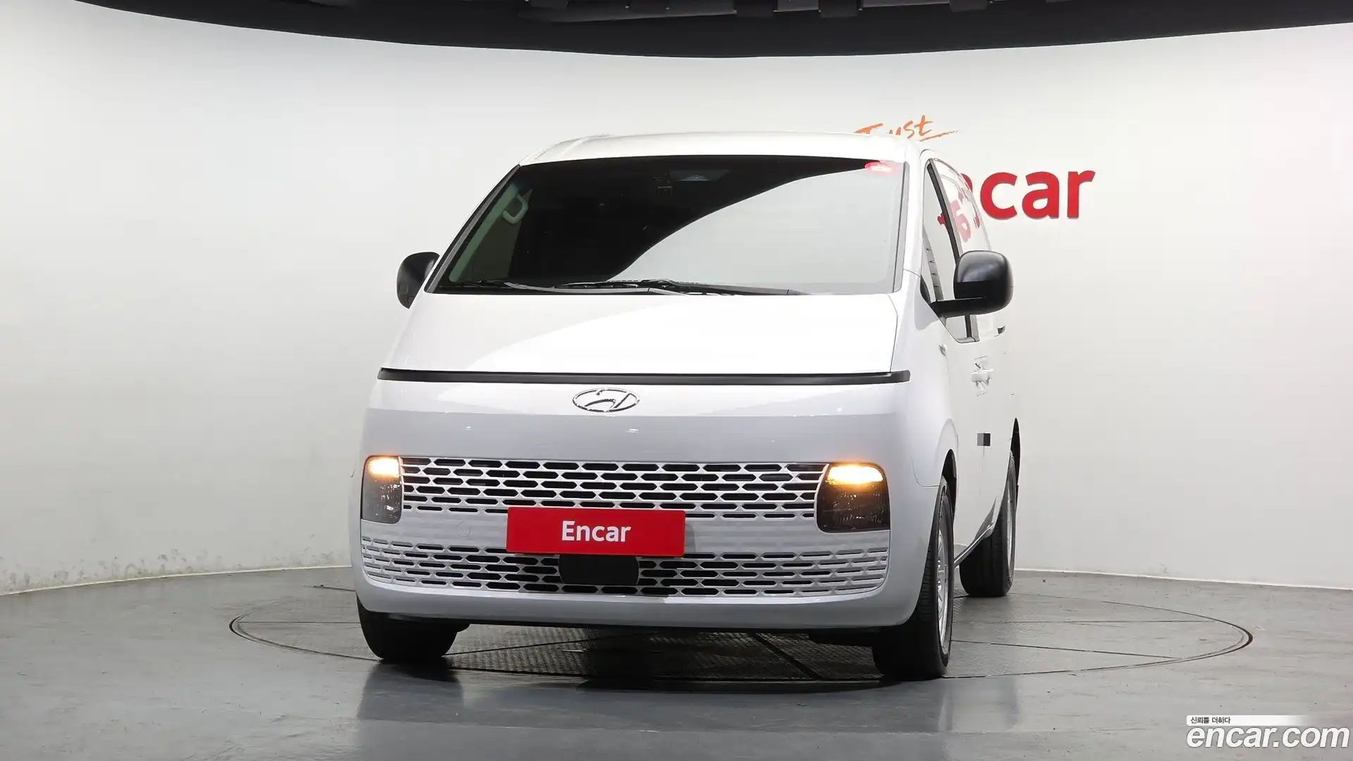 Staria Hyundai 2022.6-OUTER-003