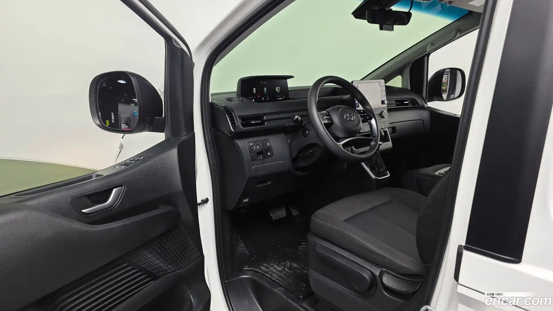 Staria Hyundai 2022.6-INNER-010