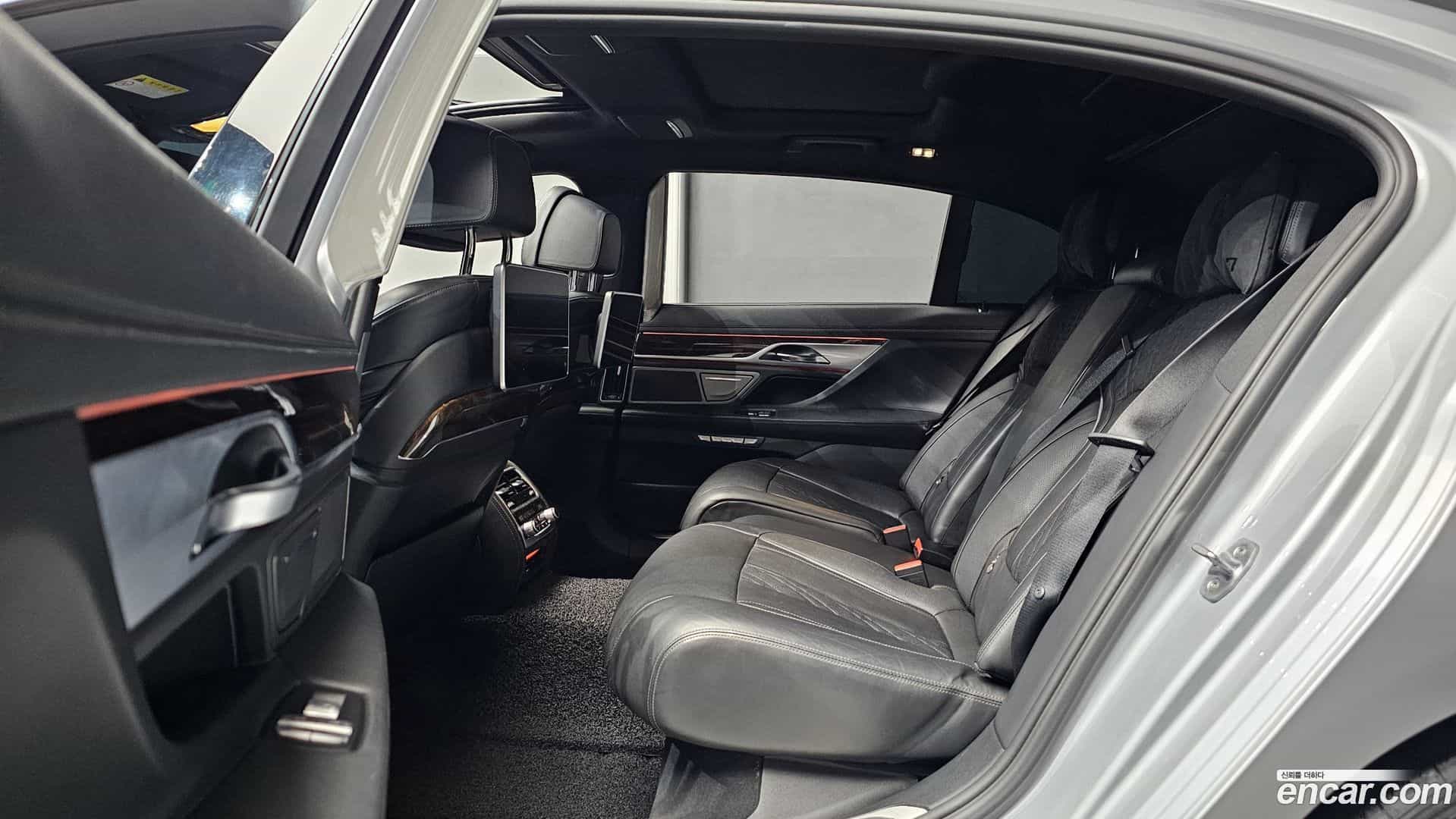 7-Series BMW 2016.10-OPTION-016