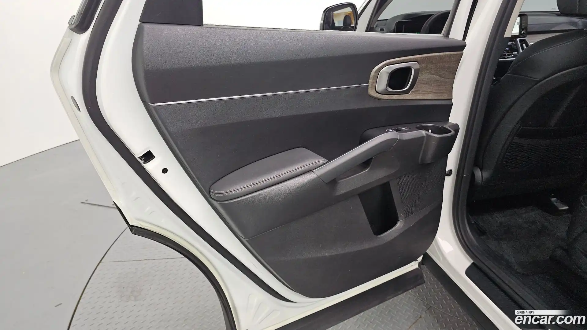 Sorento Kia 2021.4-INNER-035