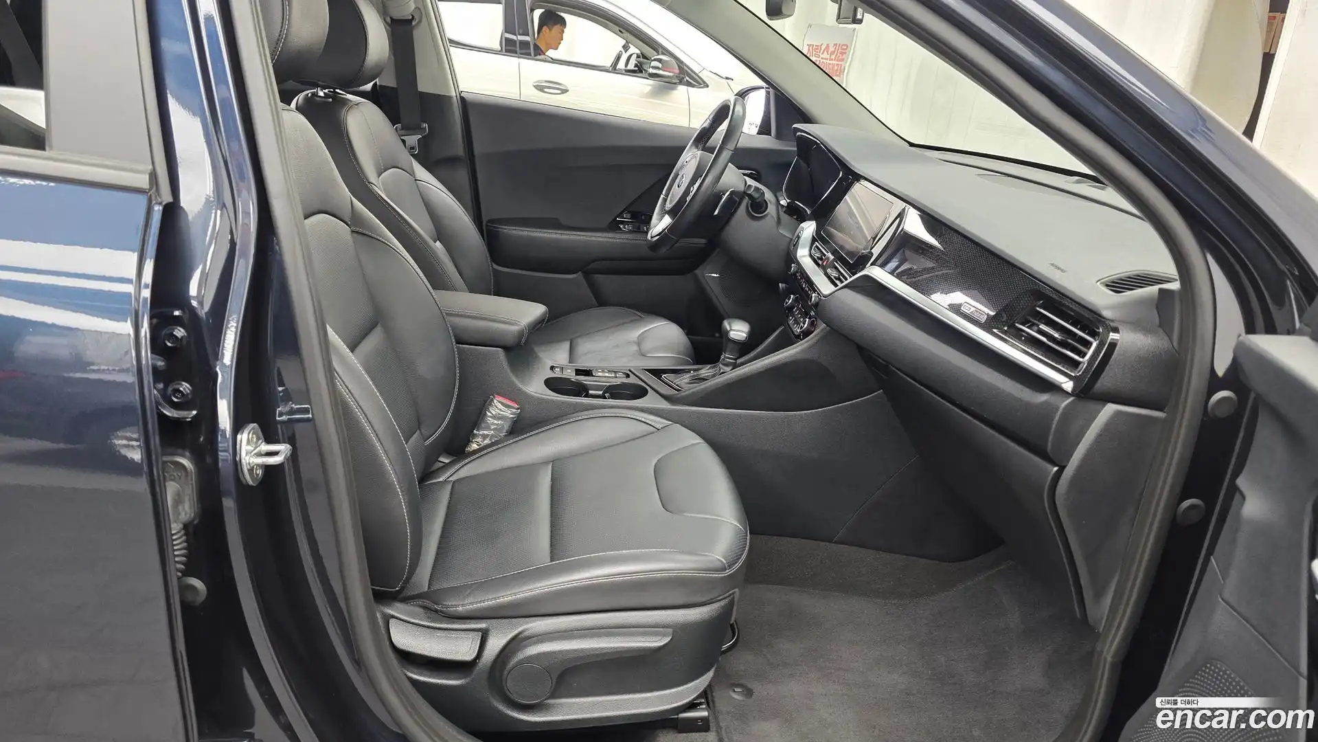 Niro Kia 2021.2-INNER-036