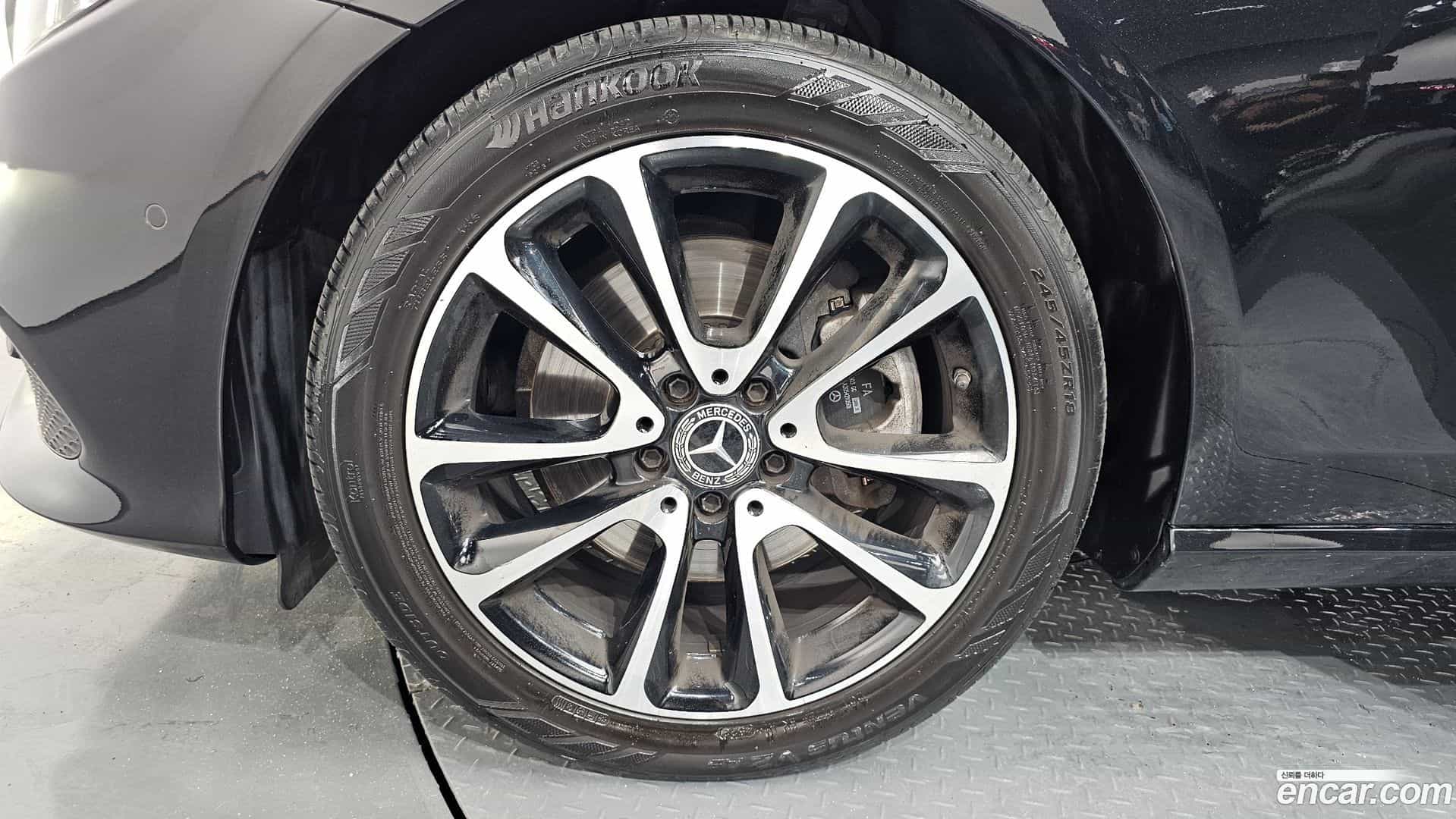 E-Class Mercedes-Benz 2020.6-OUTER-005