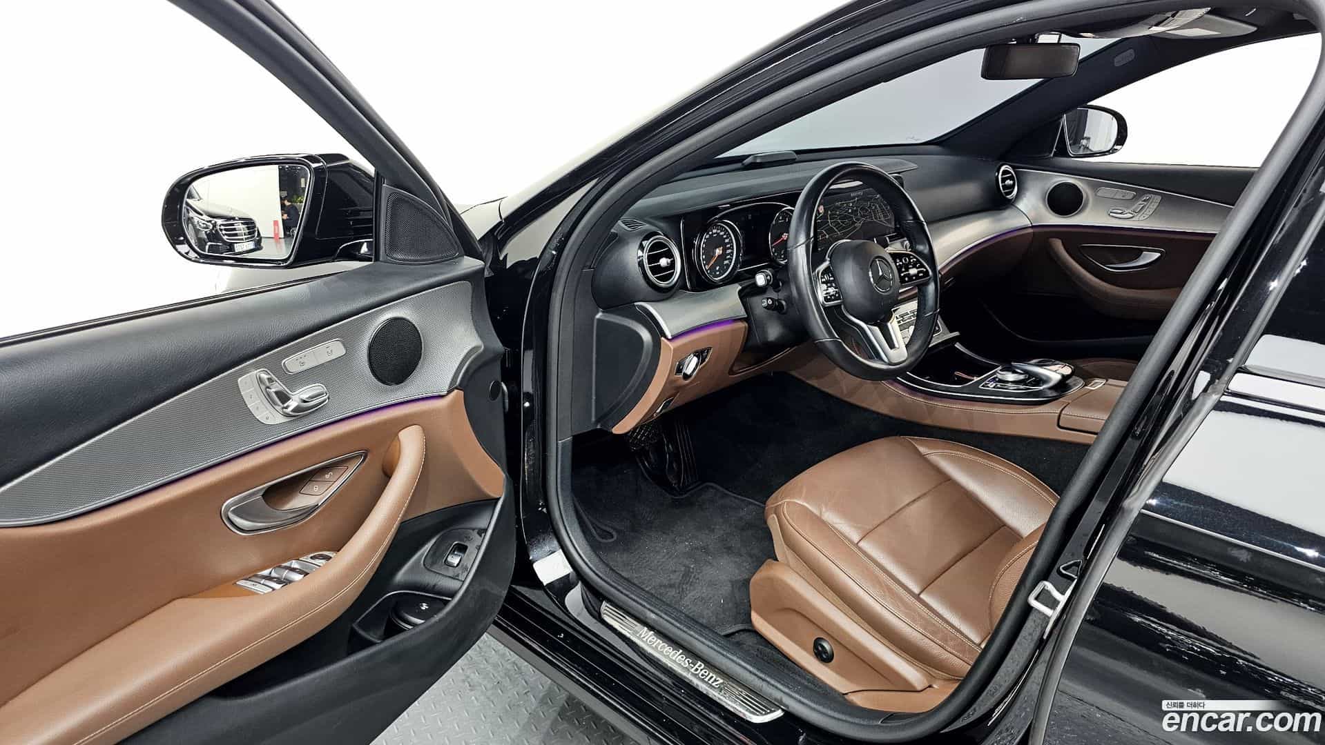 E-Class Mercedes-Benz 2020.6-INNER-010